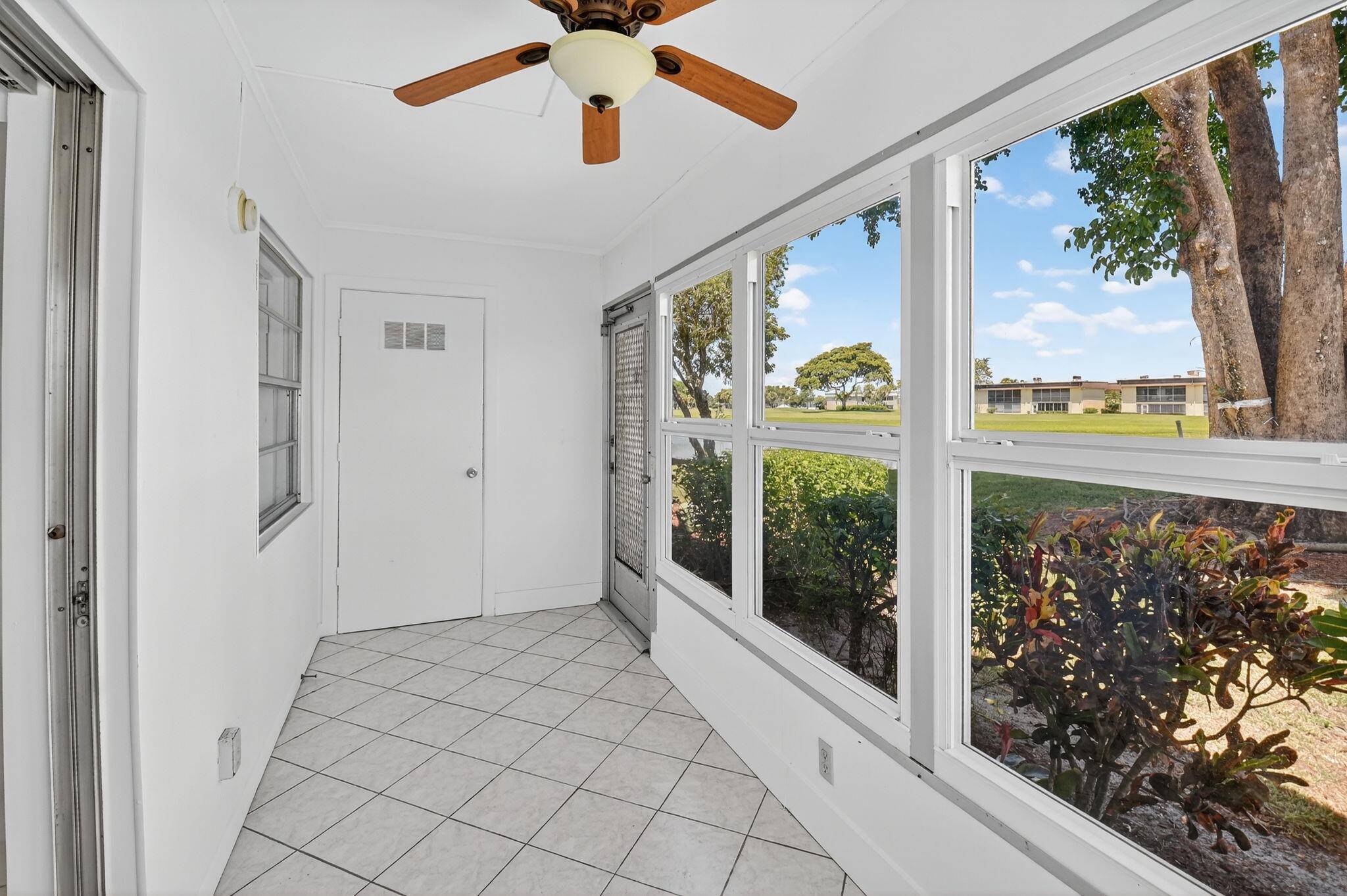 Delray Beach, FL 33484,341 Capri H