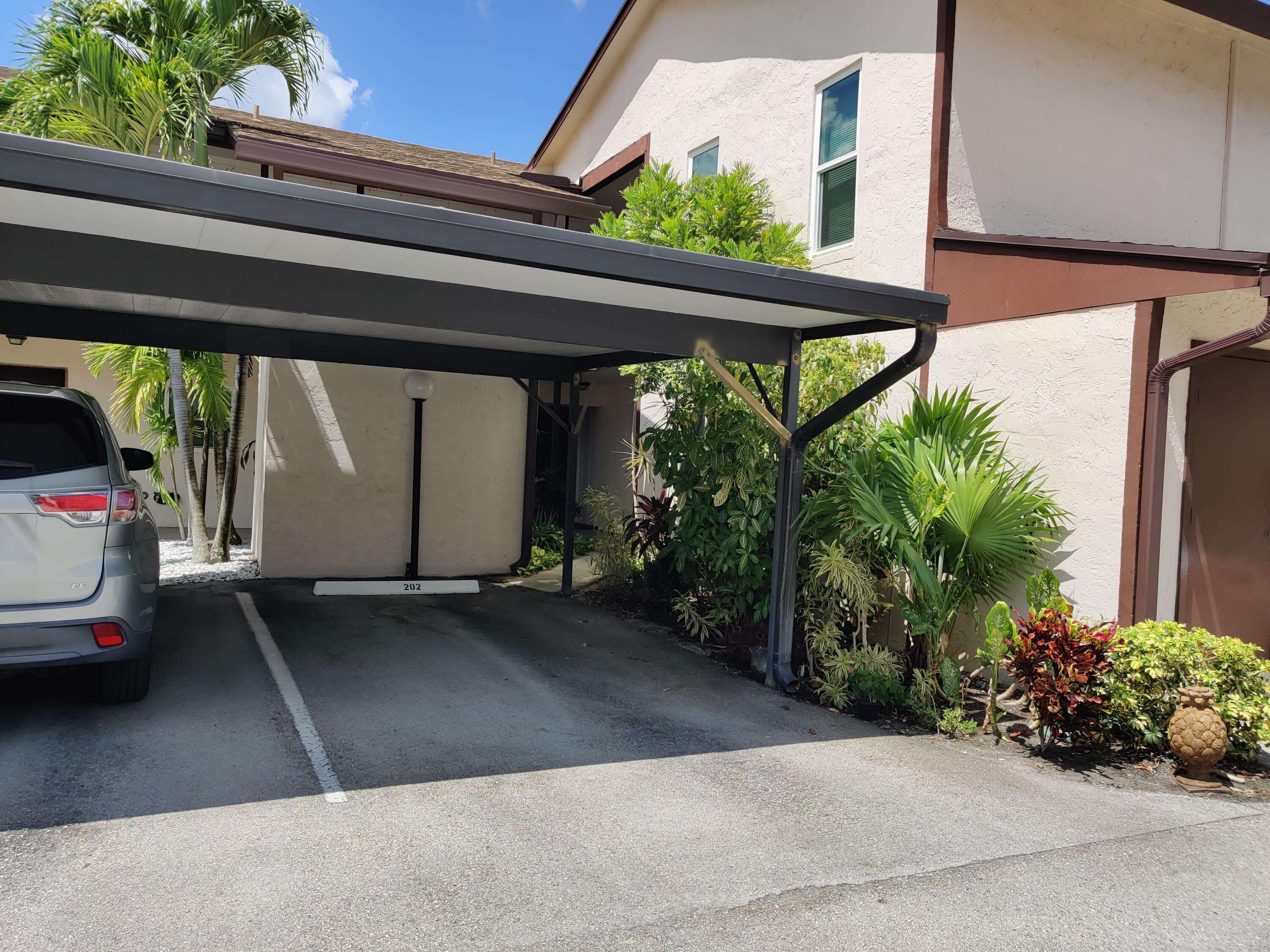 Stuart, FL 34997,6531 SE Federal HWY J202