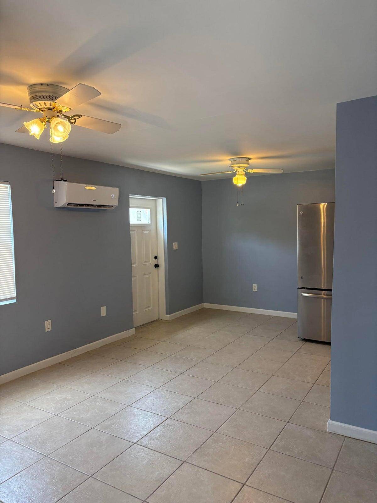 Lantana, FL 33462,626 Minnesota ST