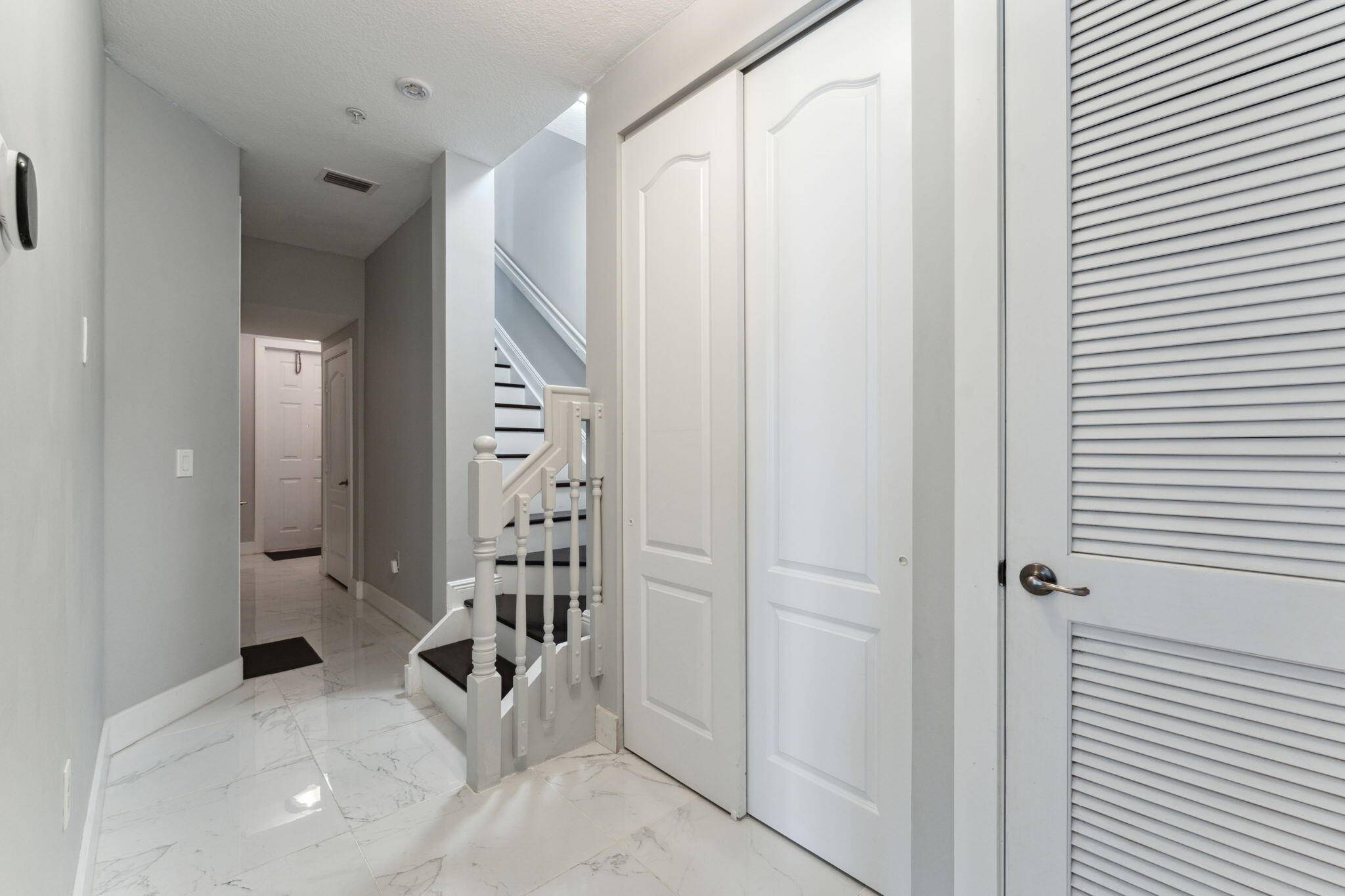 Boca Raton, FL 33431,671 NW 38th CIR