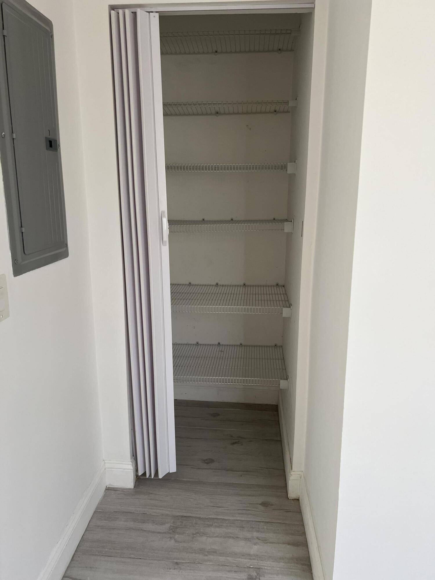 Lake Worth Beach, FL 33460,407 S Lakeside DR D