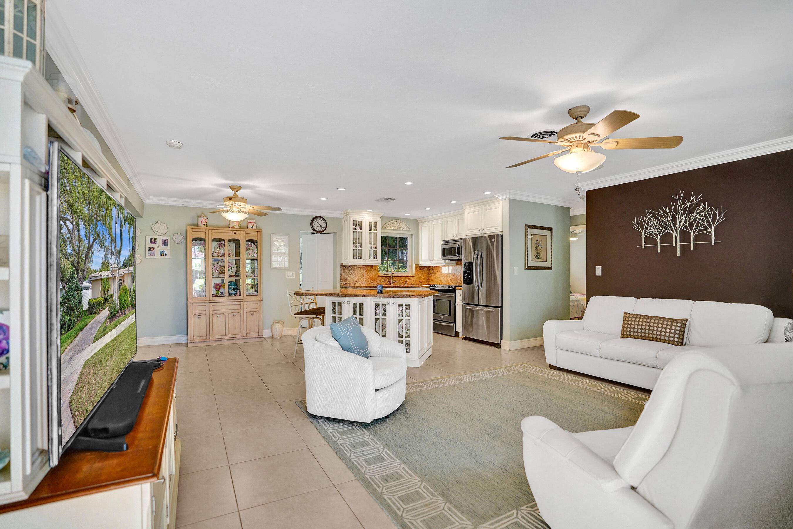 Boca Raton, FL 33486,645 SW 5th ST