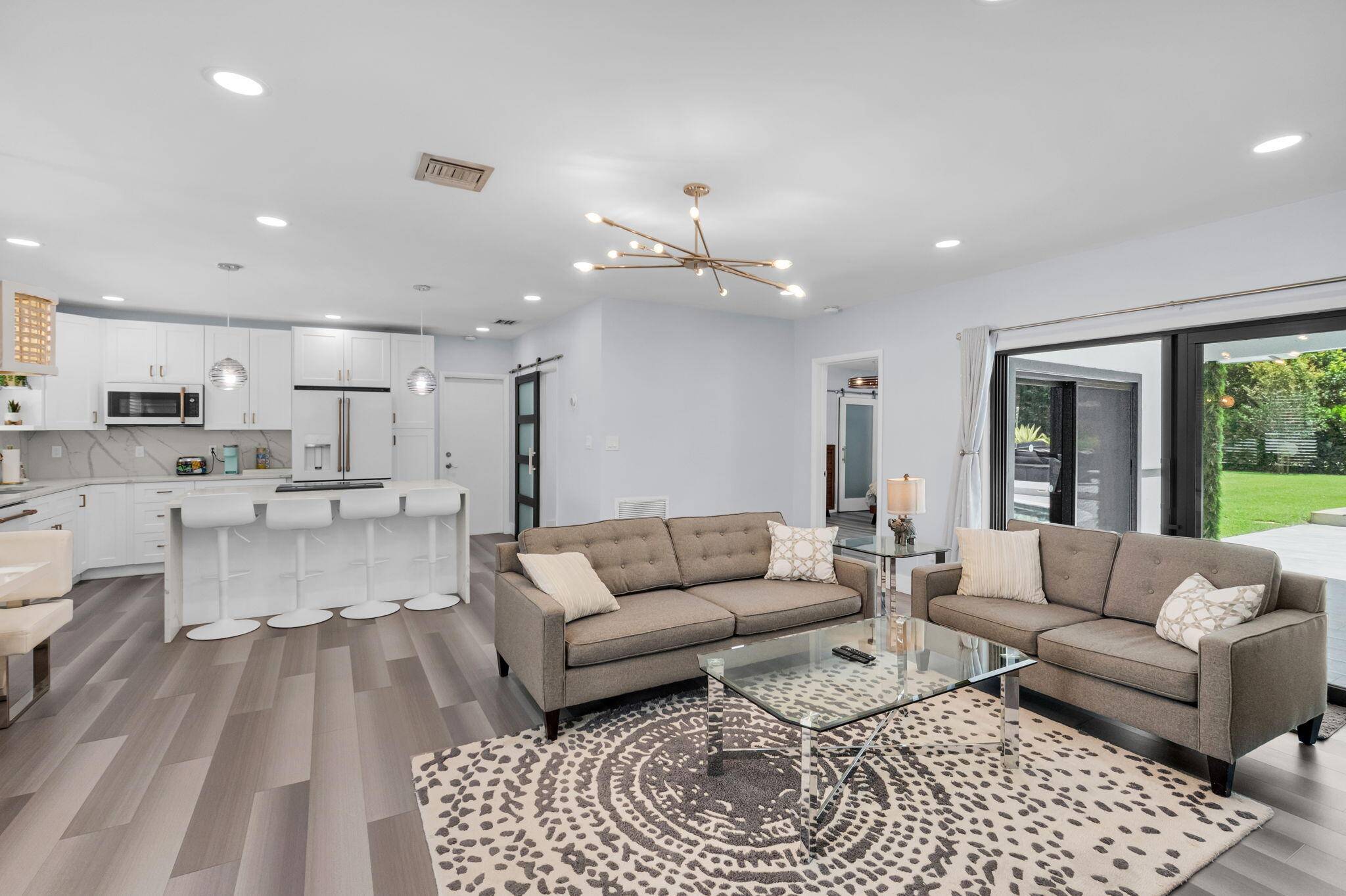 Delray Beach, FL 33445,351 Homewood BLVD