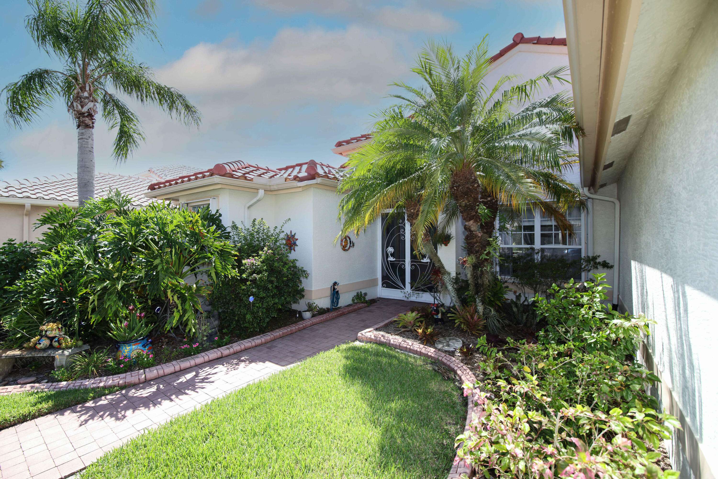 Port Saint Lucie, FL 34986,471 NW Blue Lake DR