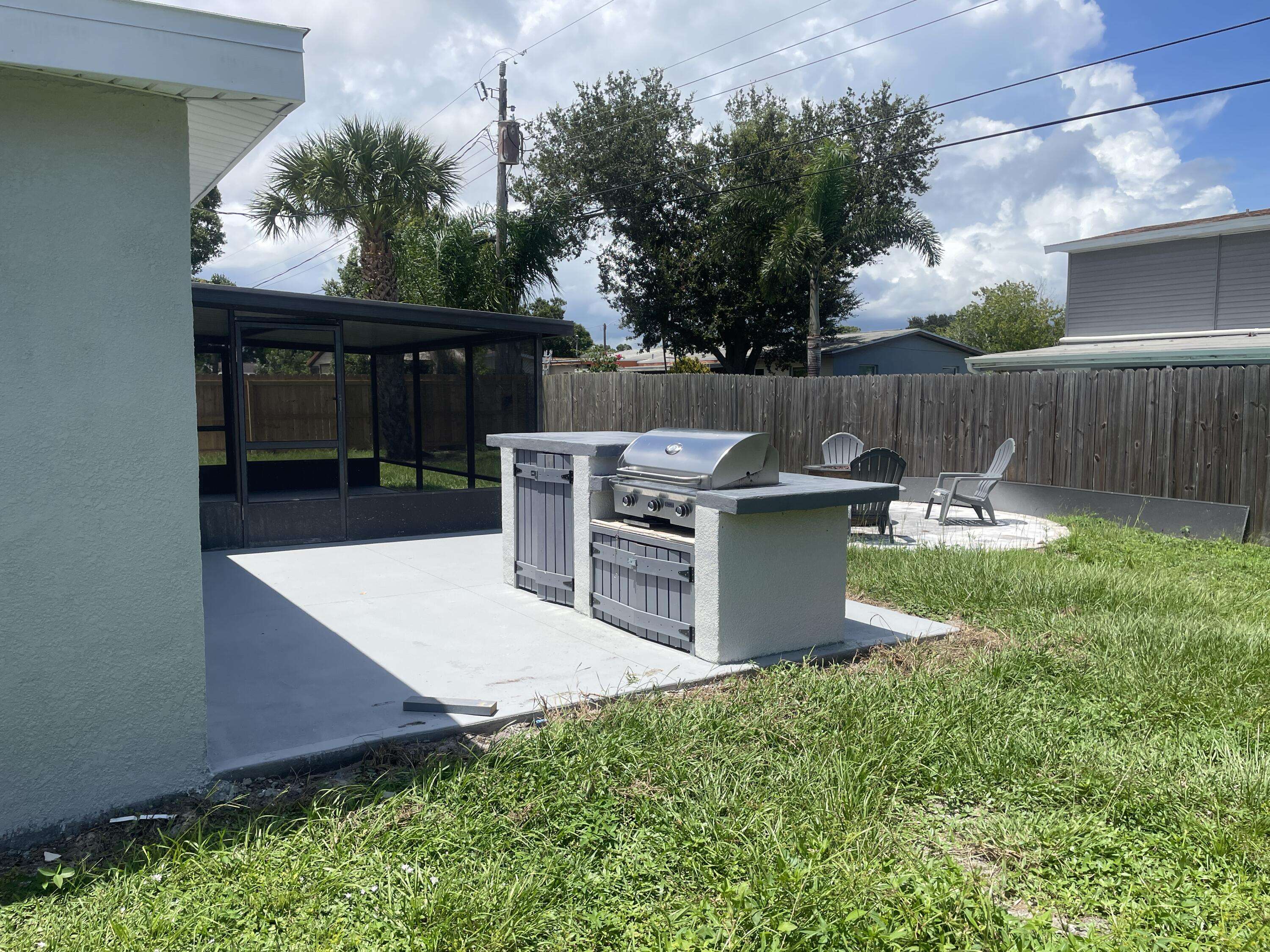 Melbourne, FL 32935,1762 S Dodge CIR