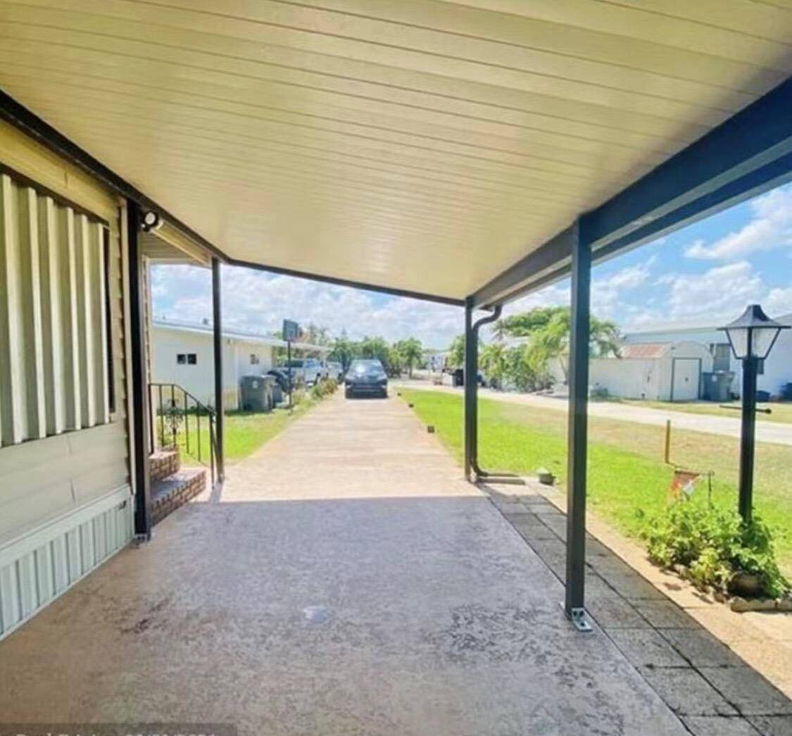 West Palm Beach, FL 33409,1268 Cathy DR