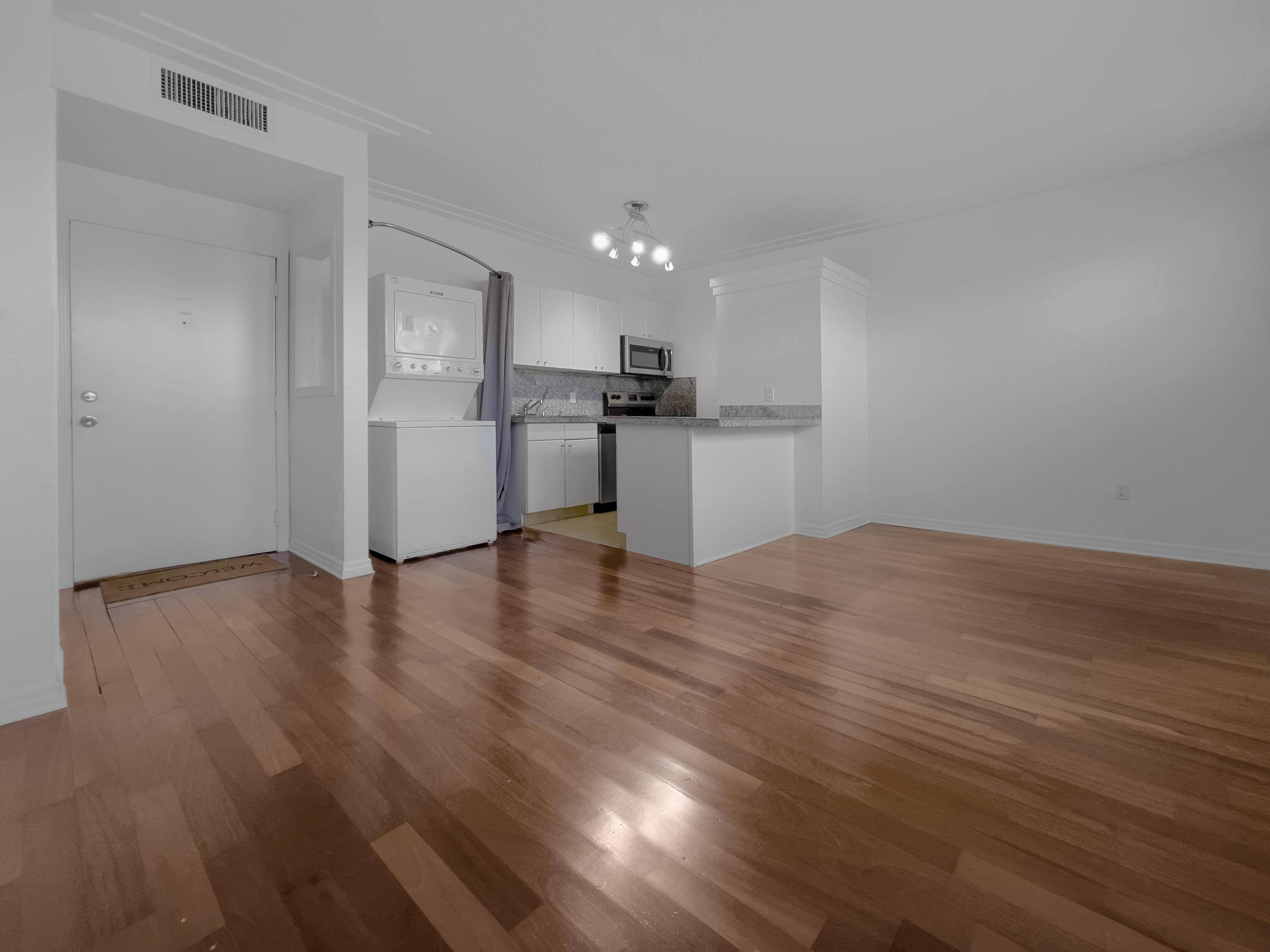 Miami Beach, FL 33139,1027 Pennsylvania AVE 205