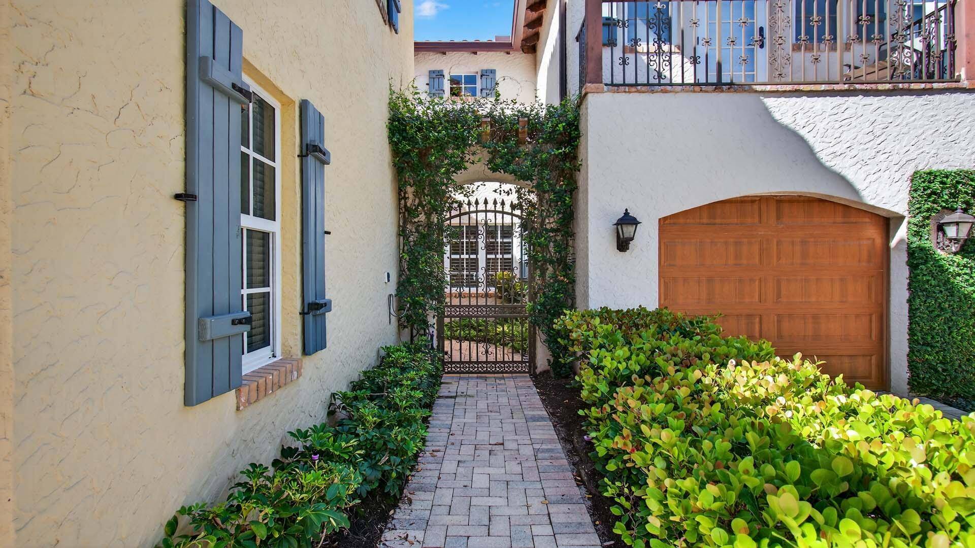 Delray Beach, FL 33483,1028 Coralina LN