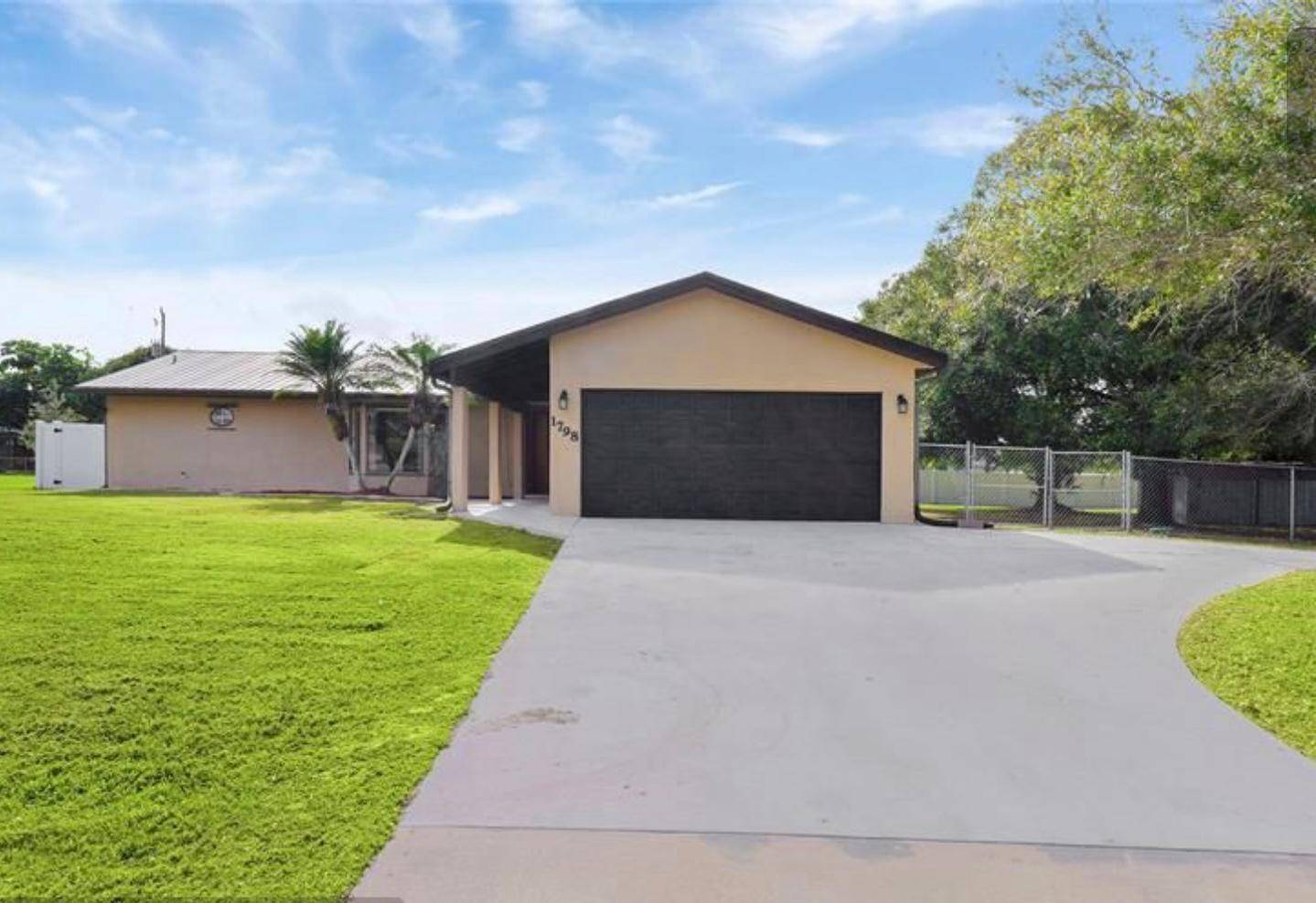 Port Saint Lucie, FL 34953,1798 SW Del Rio BLVD