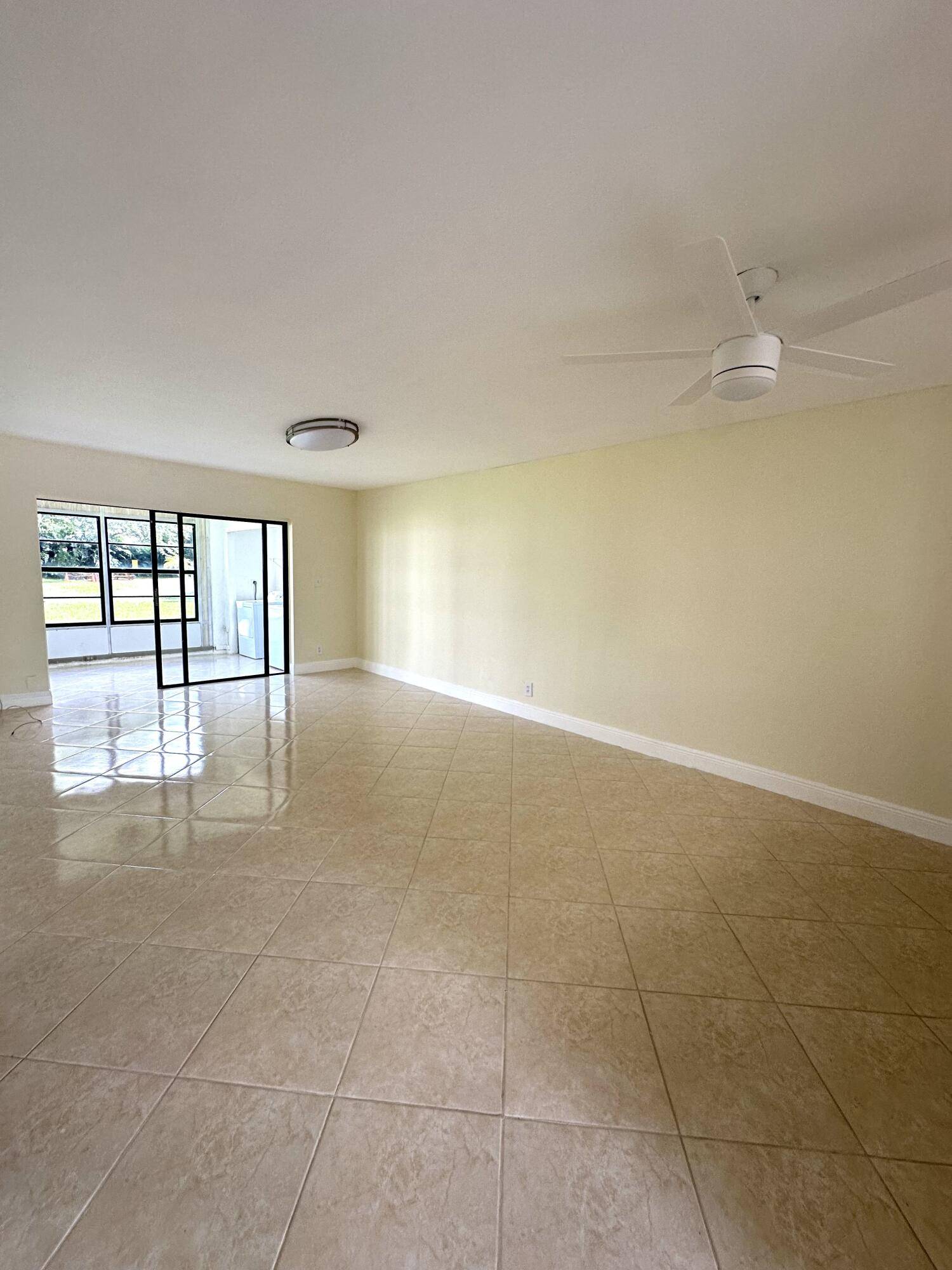 Boca Raton, FL 33428,9440 SW 8th ST 109