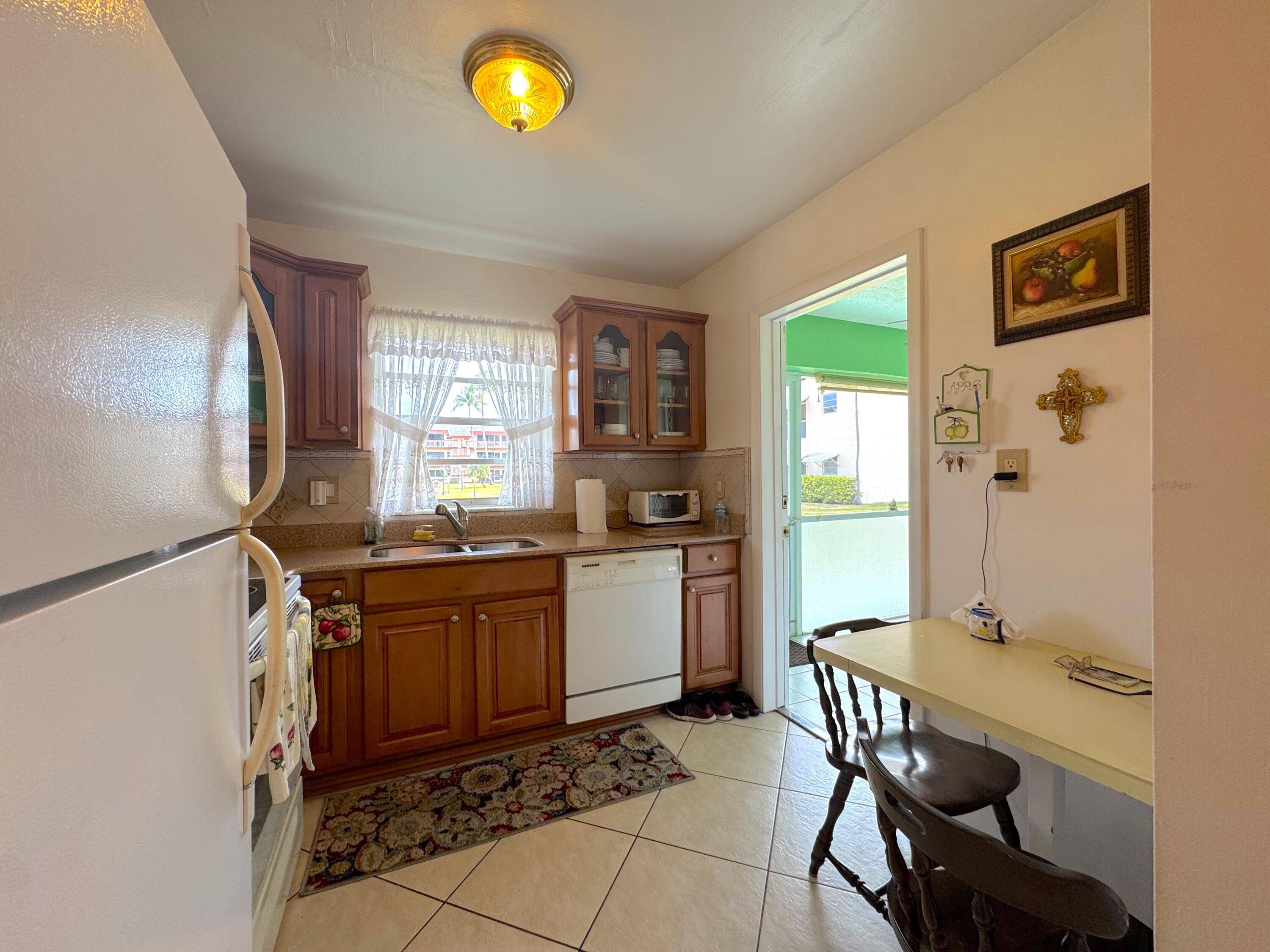 Hollywood, FL 33021,5300 Washington ST I105