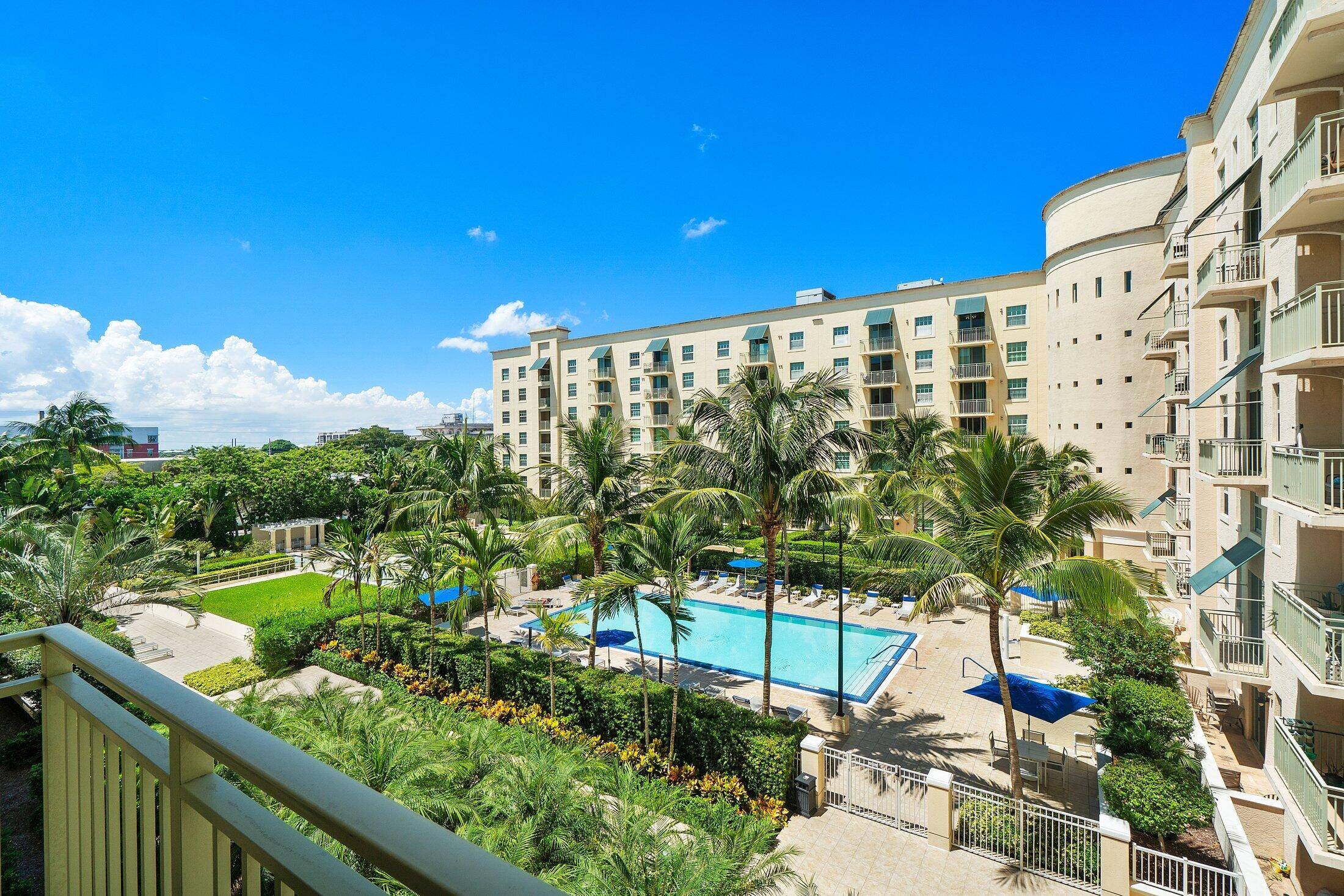 West Palm Beach, FL 33401,610 Clematis ST 523