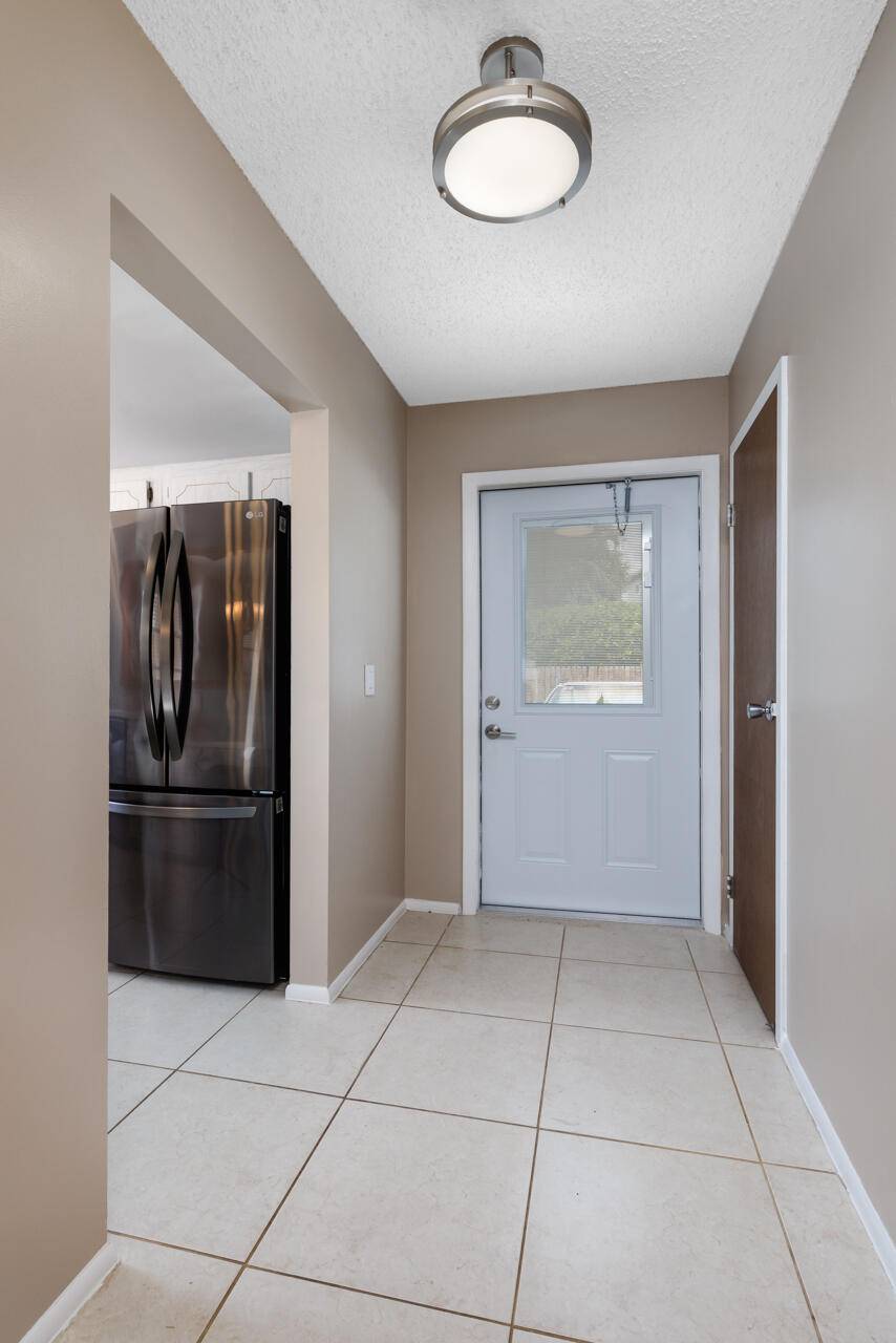 Stuart, FL 34996,2950 SE Ocean BLVD 53-3