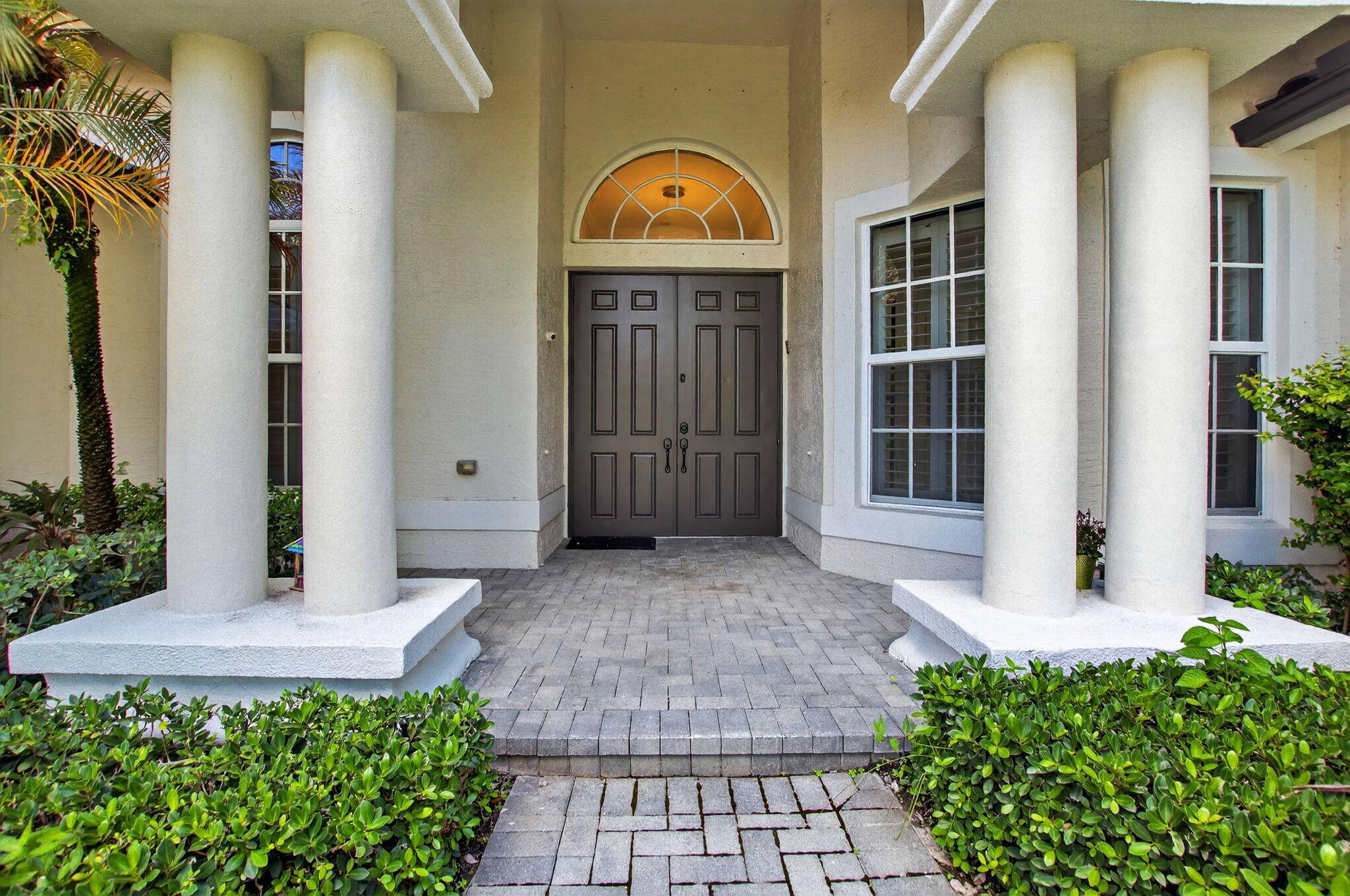 Boca Raton, FL 33428,21359 Falls Ridge WAY