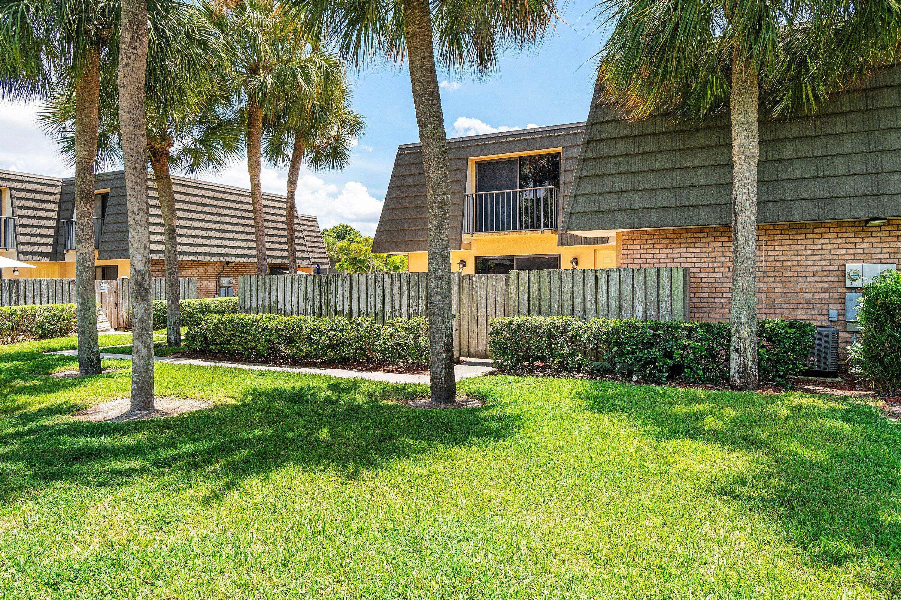 West Palm Beach, FL 33407,624 6th WAY