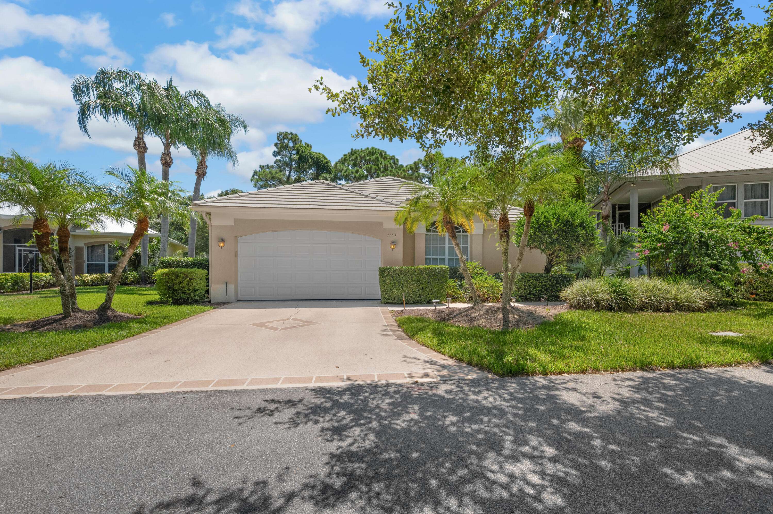 Port Saint Lucie, FL 34986,7154 Hawks View TRL