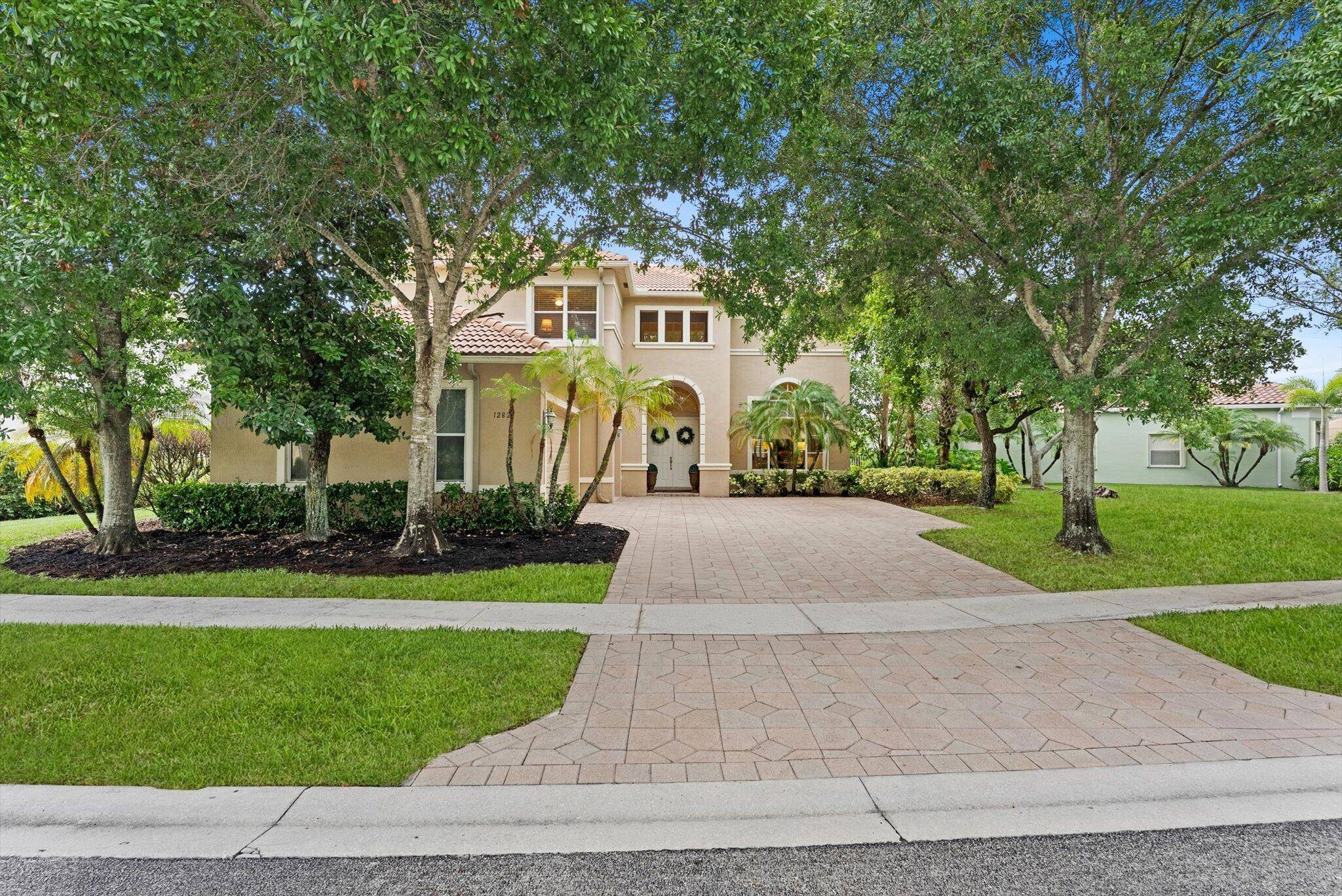 Wellington, FL 33414,1282 Beacon Circle