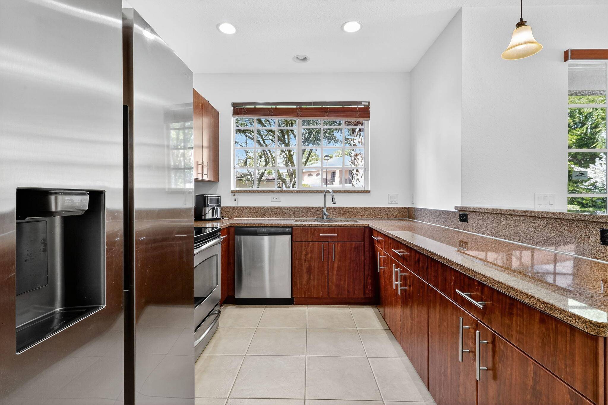 Lake Worth, FL 33463,6272 S Military Trail 206