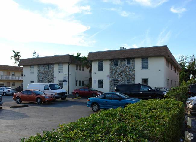Hollywood, FL 33020,2842 Fillmore ST 12