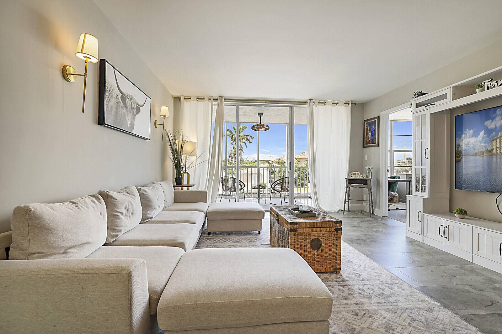 Lighthouse Point, FL 33064,3180 NE 48th CT 210