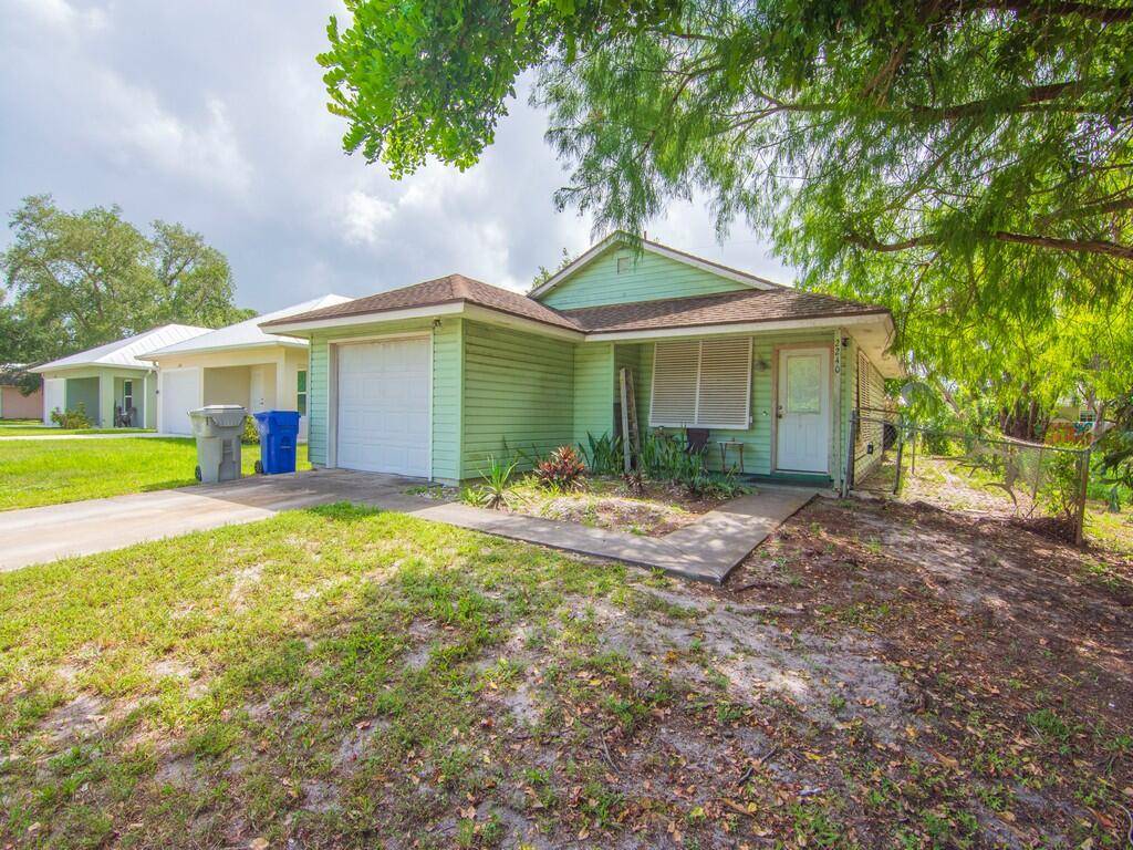 Vero Beach, FL 32966,2240 86th DR