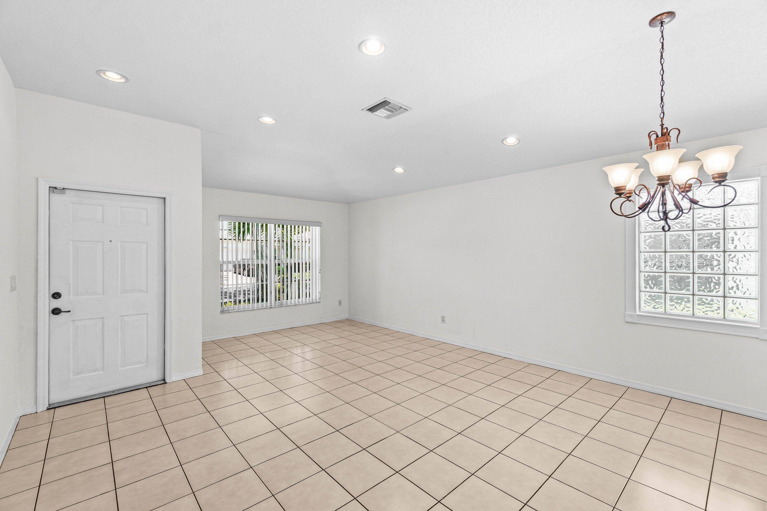 Lake Worth, FL 33463,6798 Lantern Key DR