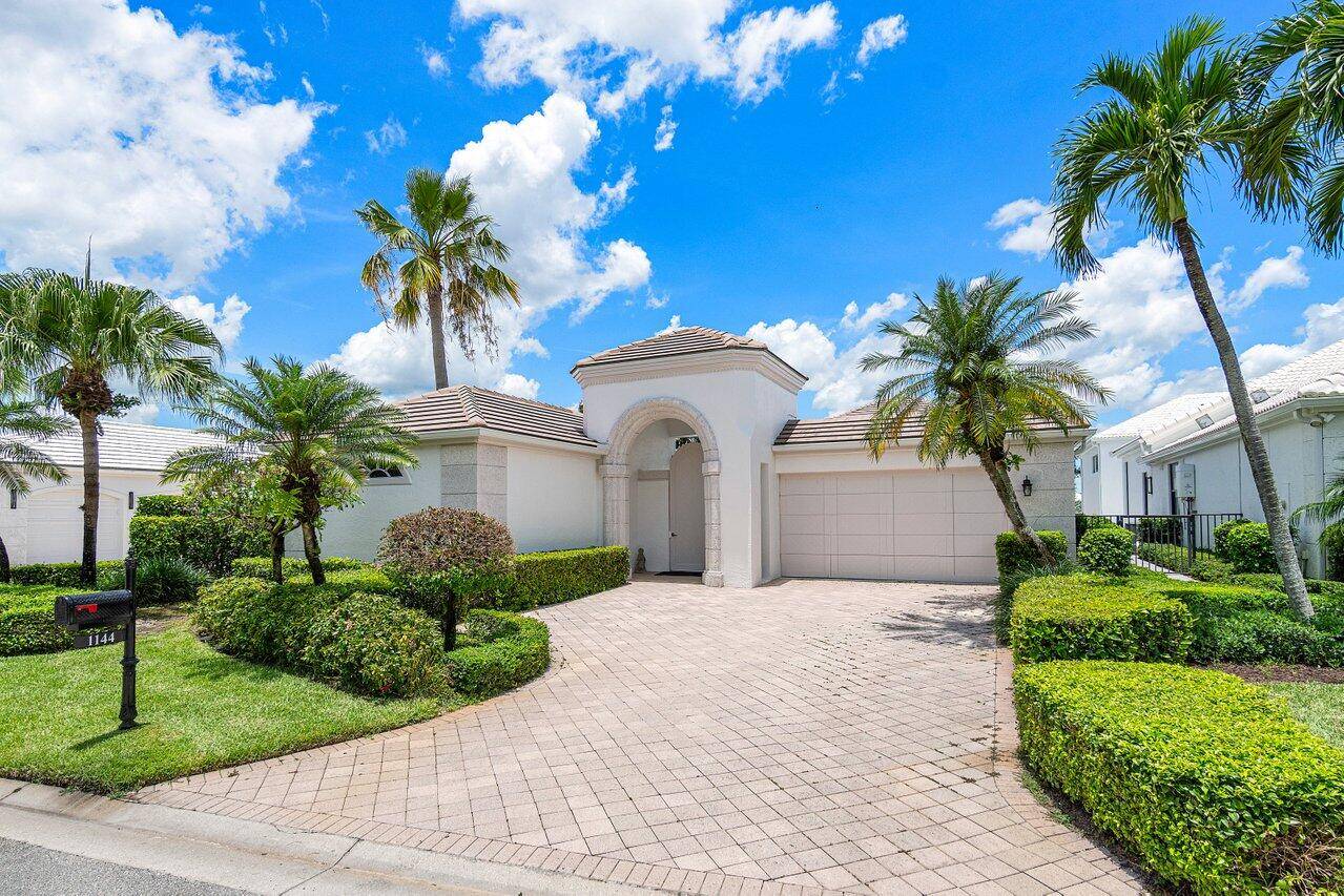 Palm Beach Gardens, FL 33418,1144 Crystal DR