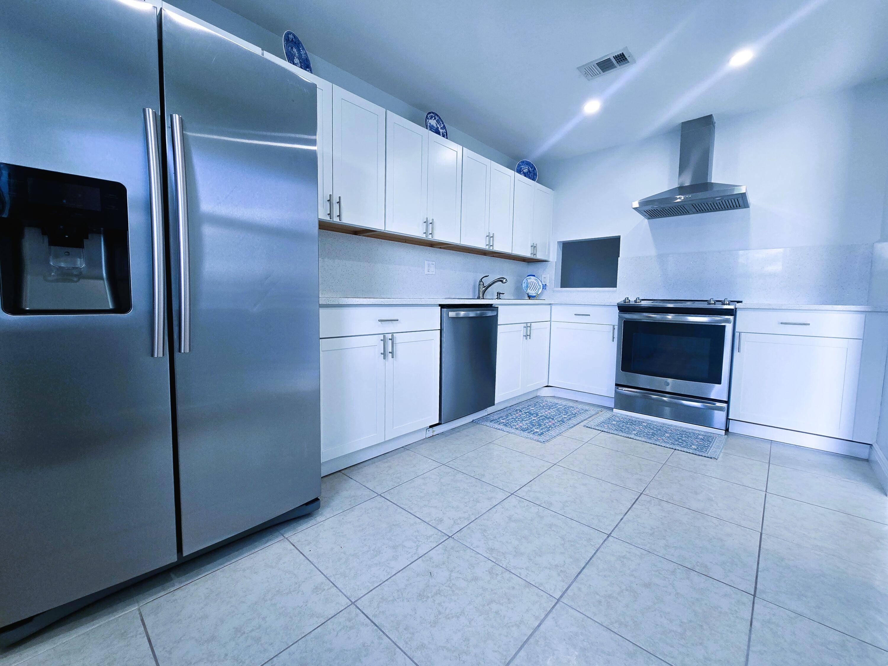 West Palm Beach, FL 33415,2886 E Fernley DR 40