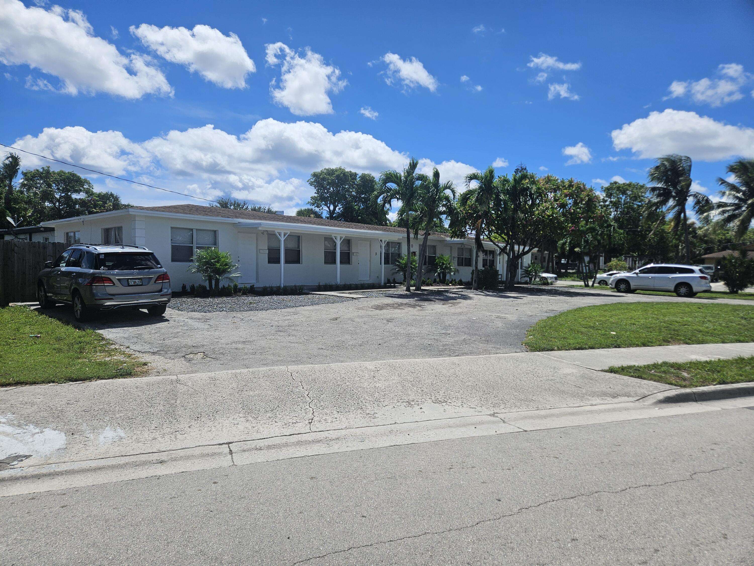 West Palm Beach, FL 33401,1121 11th ST