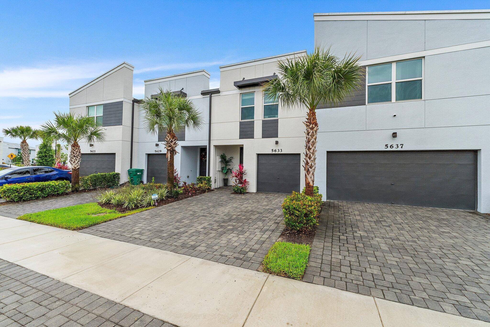 West Palm Beach, FL 33407,5633 Mentmore DR