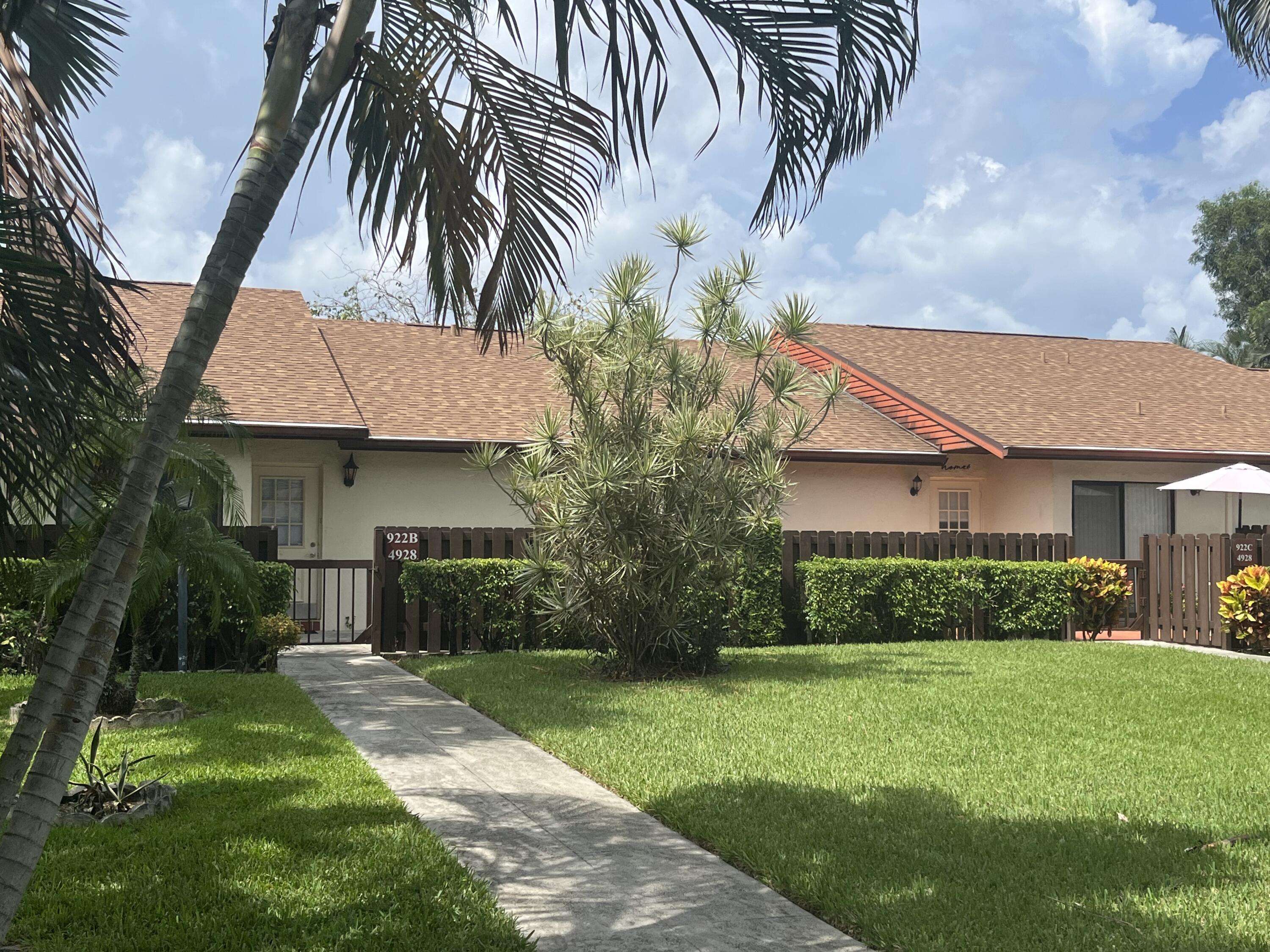 West Palm Beach, FL 33417,4928 Sable Pine CIR B