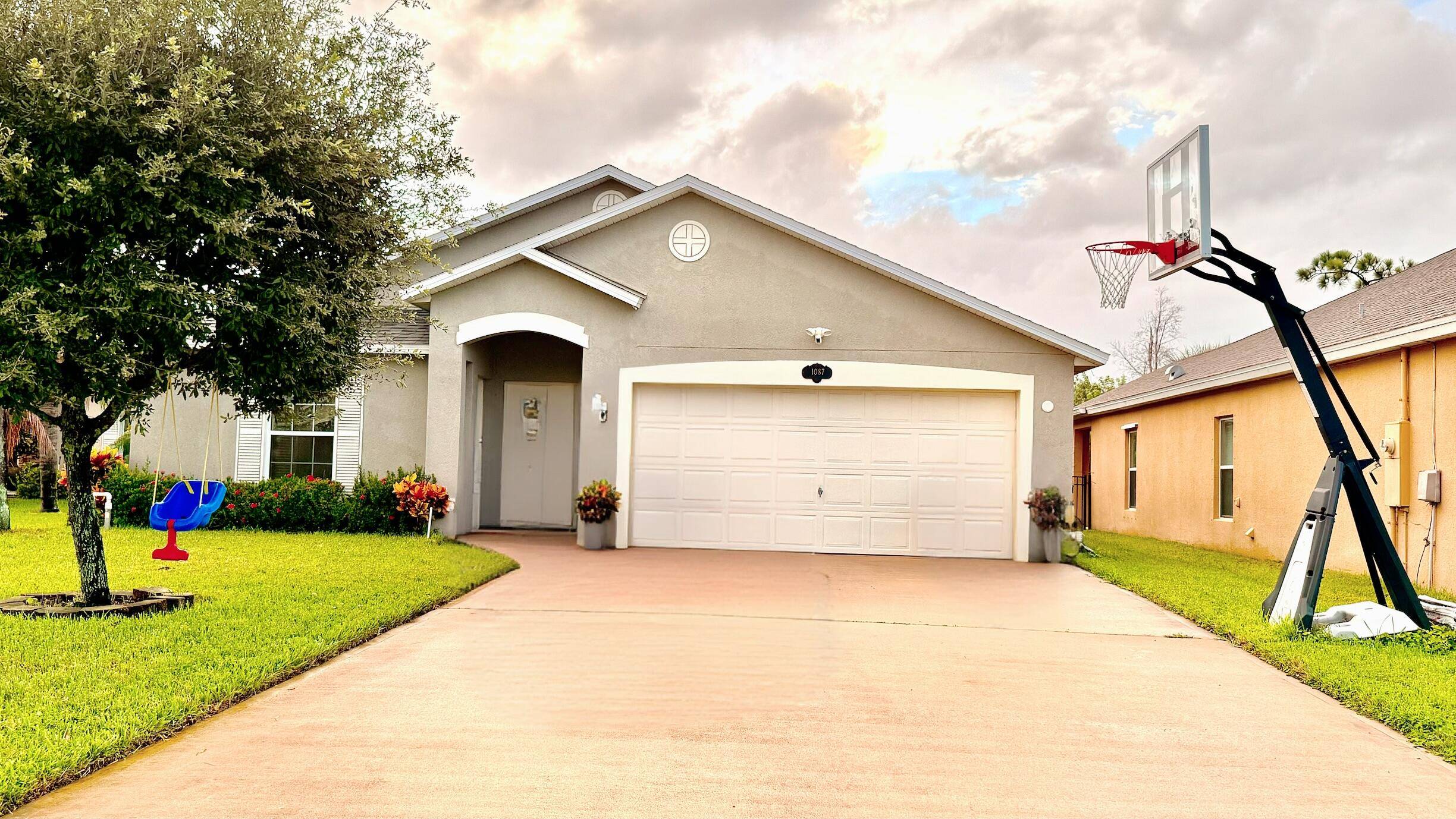 Melbourne, FL 32904,1087 Osborne CT