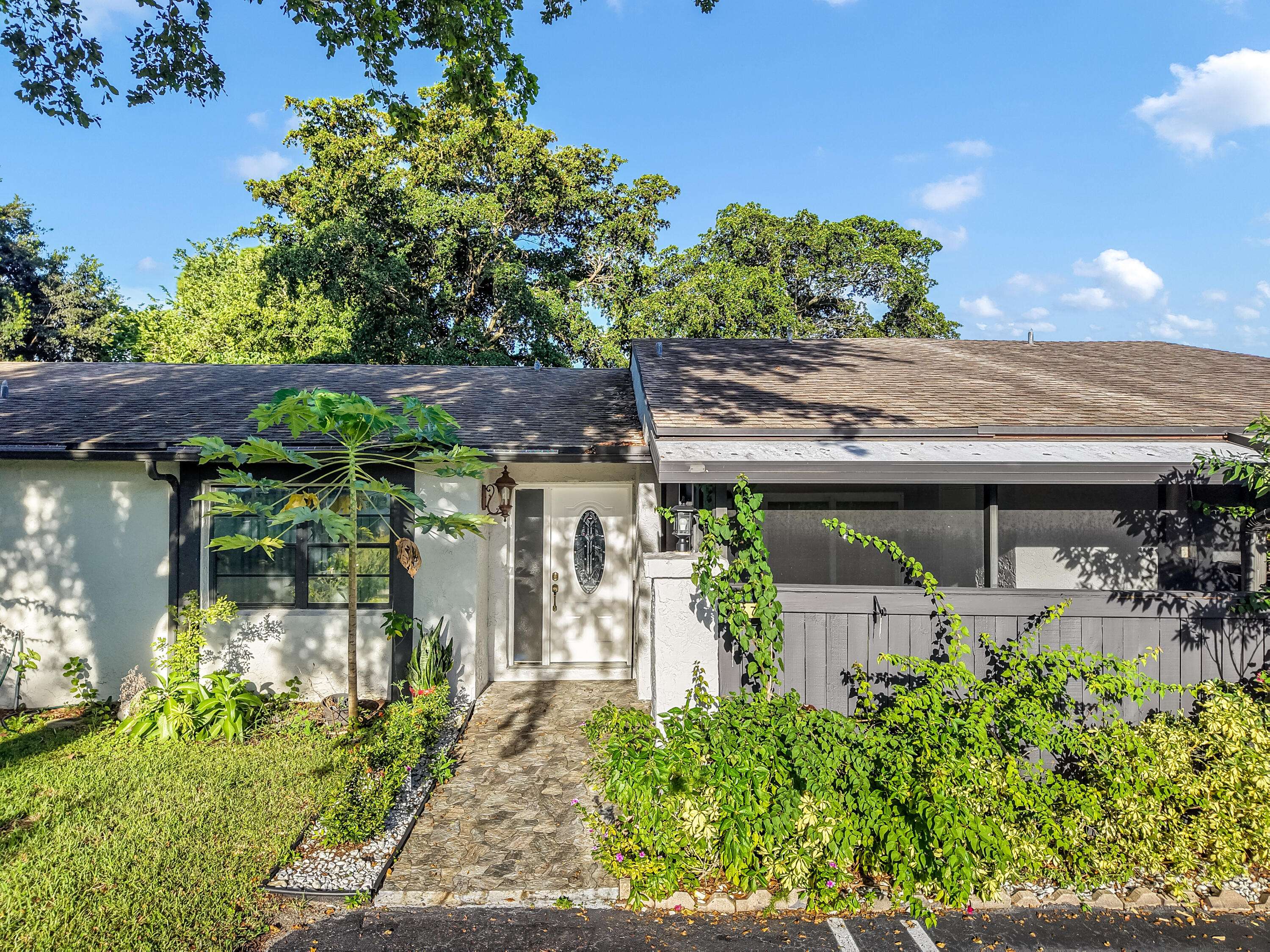 Royal Palm Beach, FL 33411,77 Westecunk DR