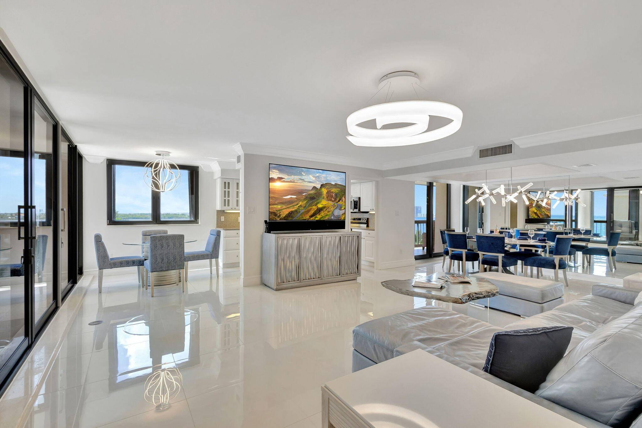 Riviera Beach, FL 33404