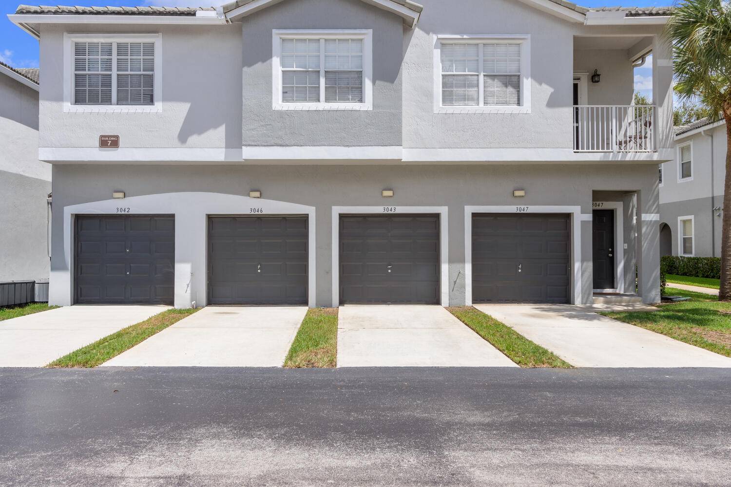 Greenacres, FL 33467,3043 Grandiflora DR