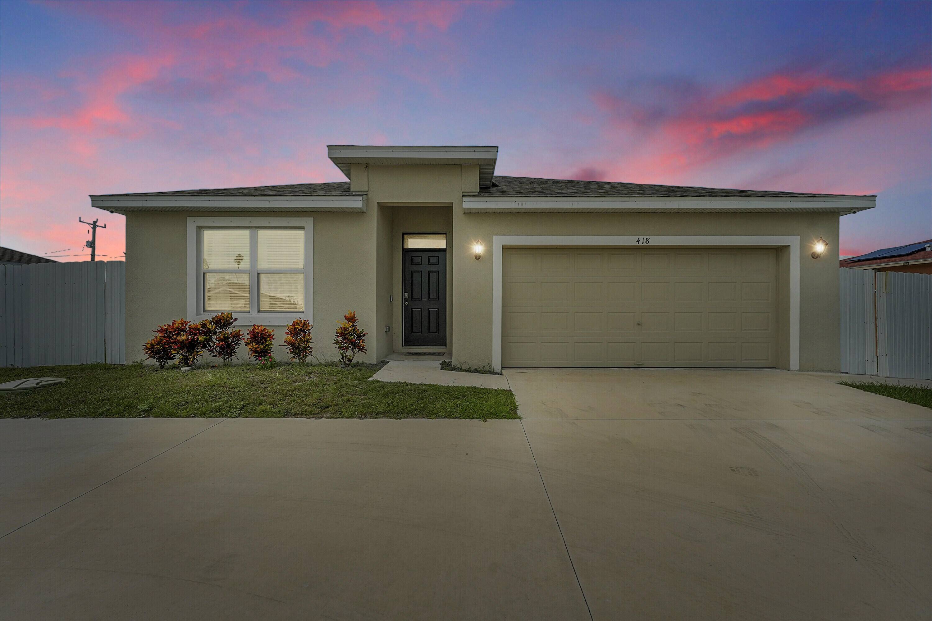 Port Saint Lucie, FL 34983,418 NW Airoso BLVD