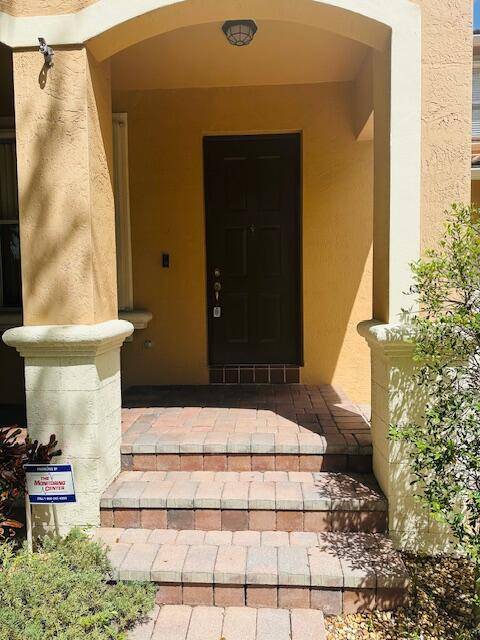 Lake Worth, FL 33463,5245 Sancerre CIR