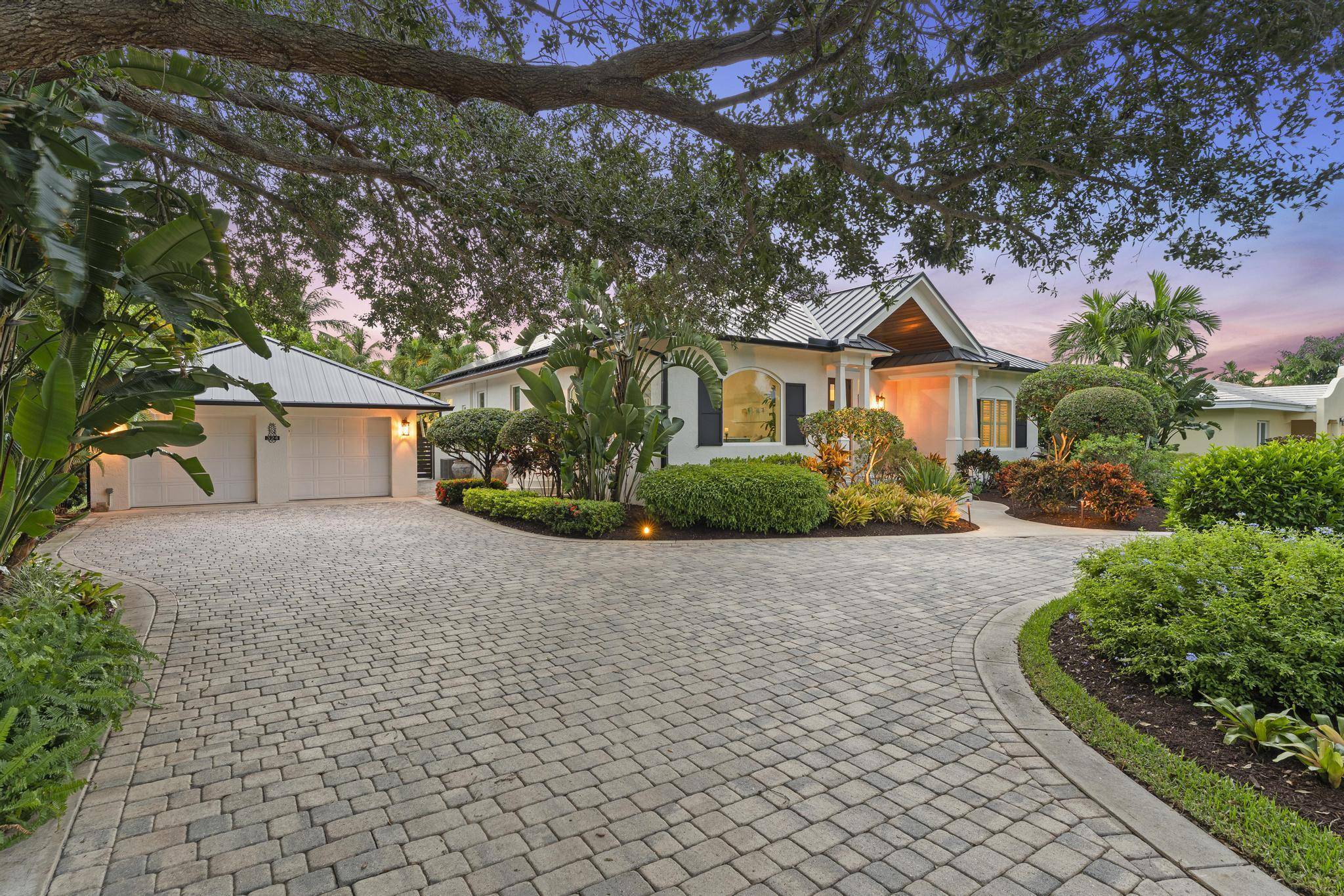 Stuart, FL 34996,324 SE Martin AVE