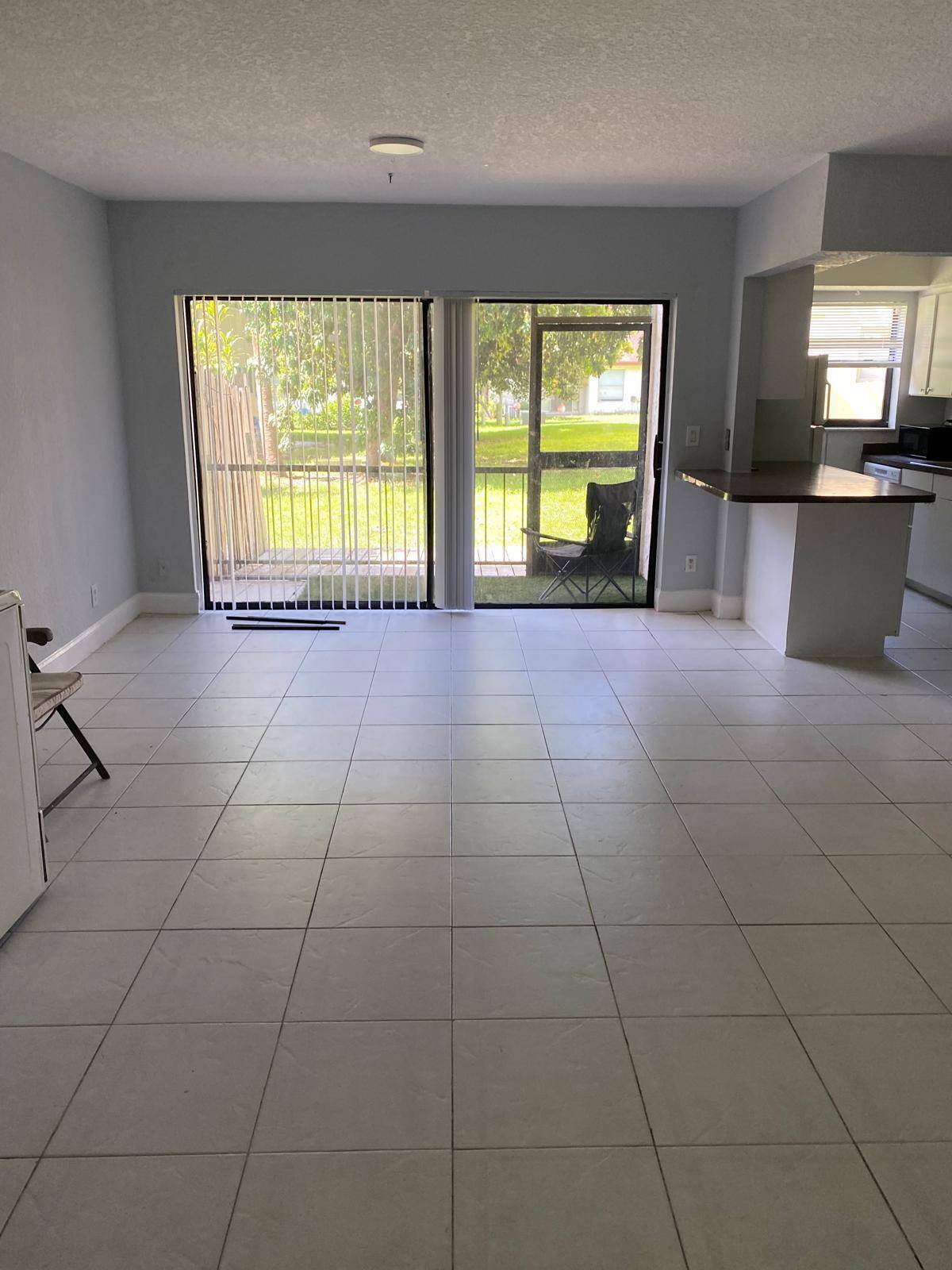 Boca Raton, FL 33486,1195 NW 16th AVE 14