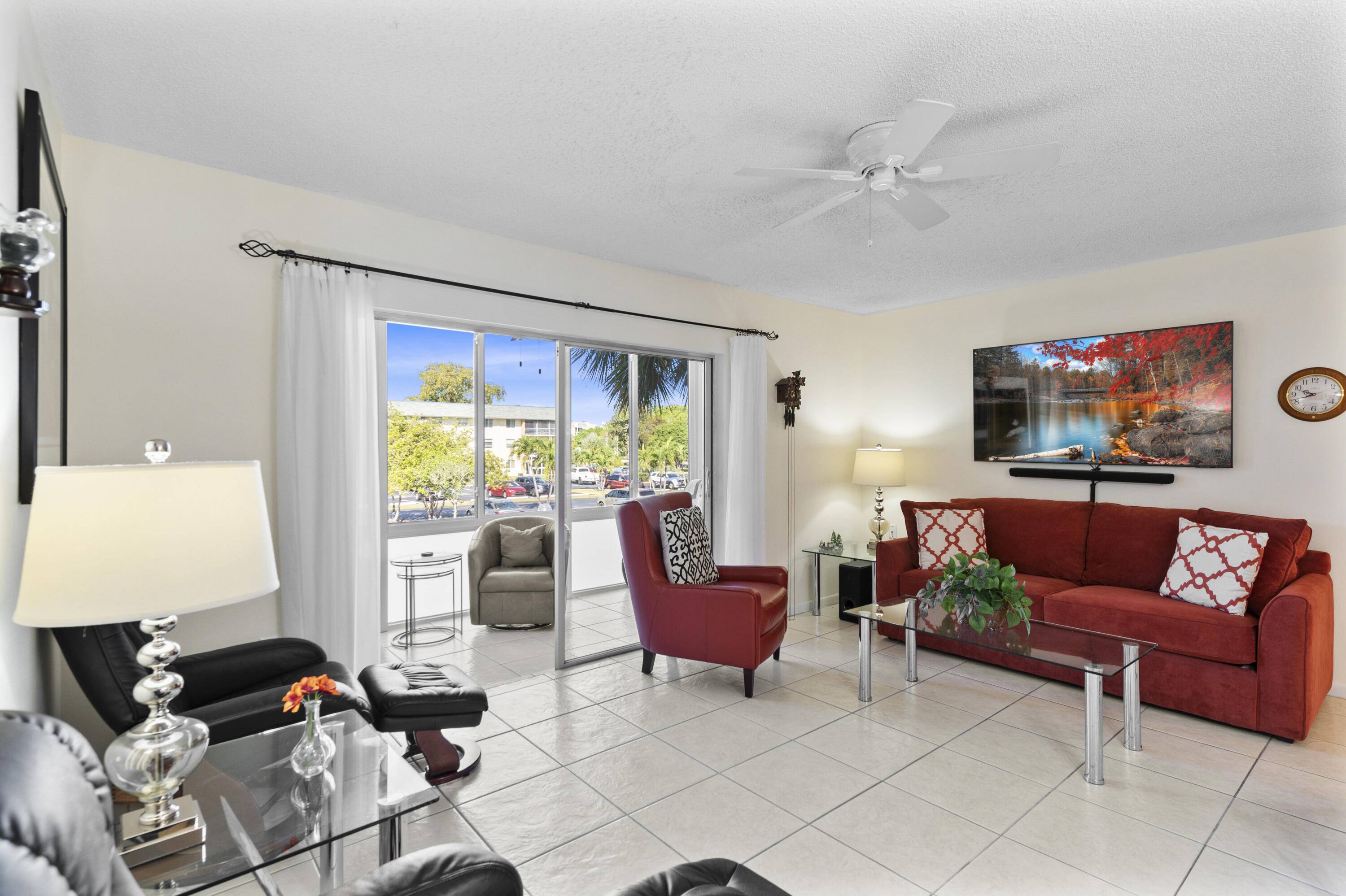 Tamarac, FL 33319,5180 E Sabal Palm BLVD 234