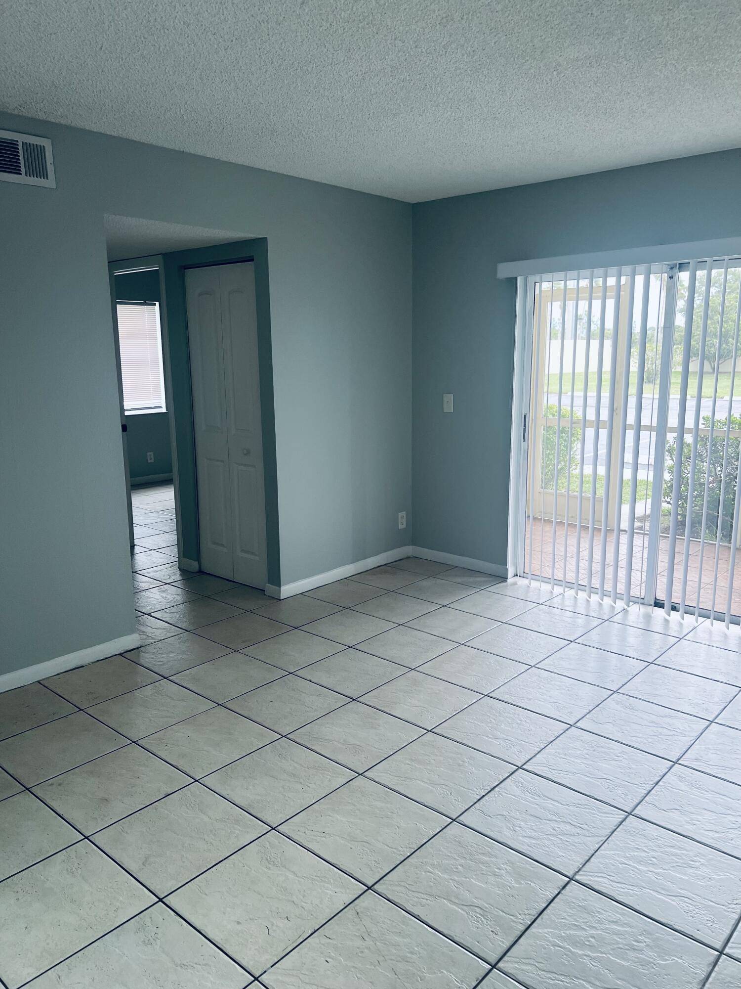 Port Saint Lucie, FL 34952,1564 SE Royal Green CIR U-103