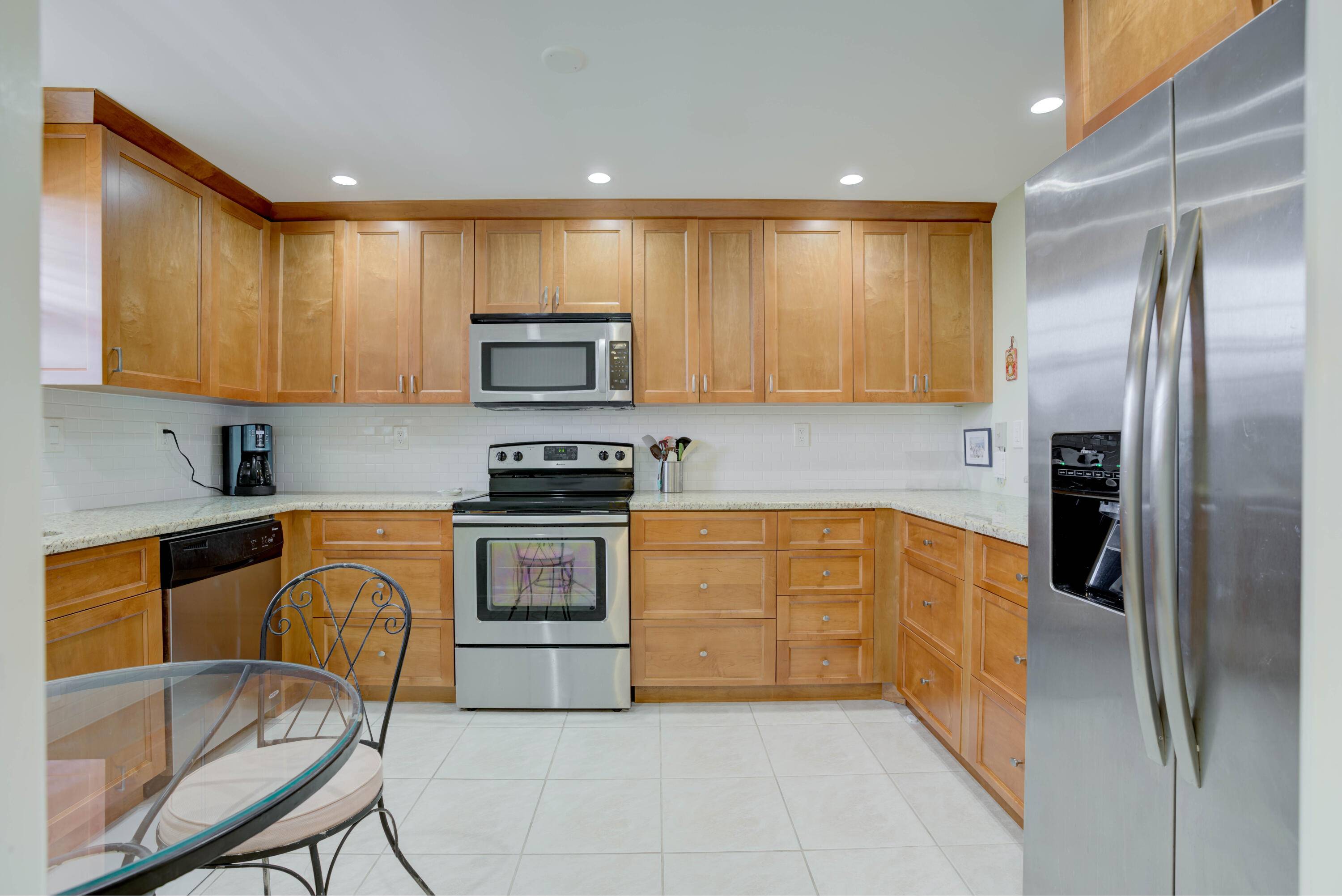 Jupiter, FL 33477,300 N A1a 404o 404o