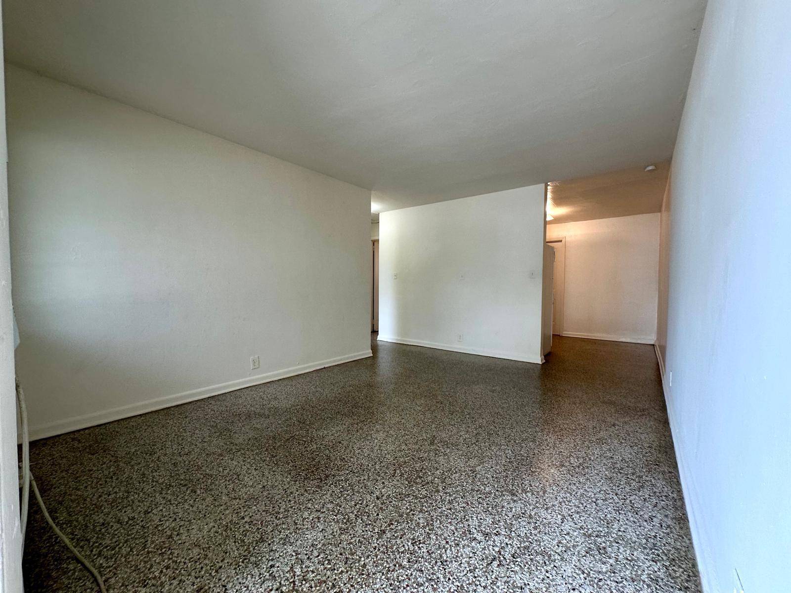 West Palm Beach, FL 33407,5712 Pinewood AVE