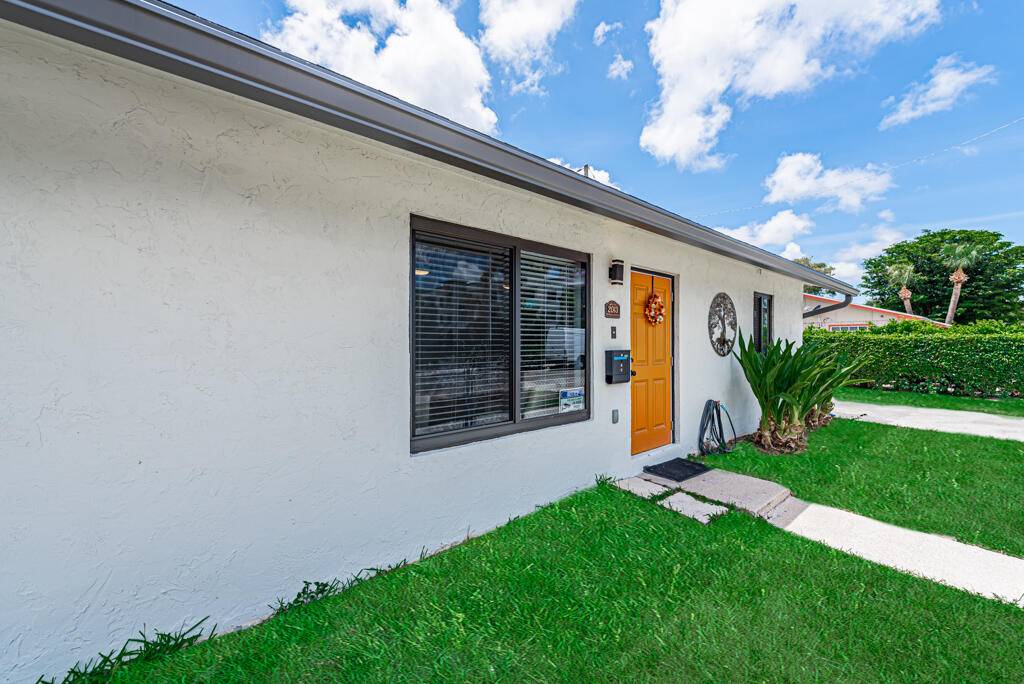 West Palm Beach, FL 33401,2015 Wilkins AVE