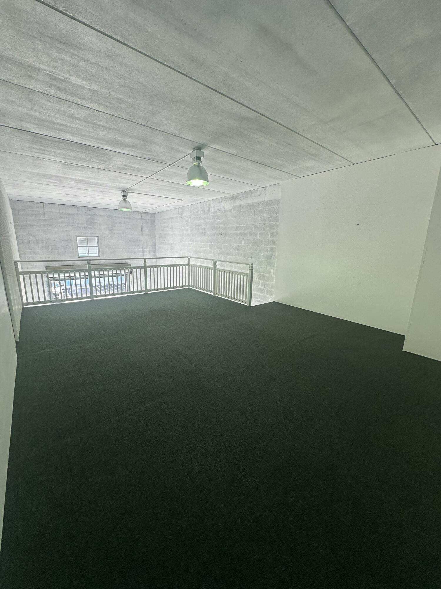 West Palm Beach, FL 33407,964 Service ST 25