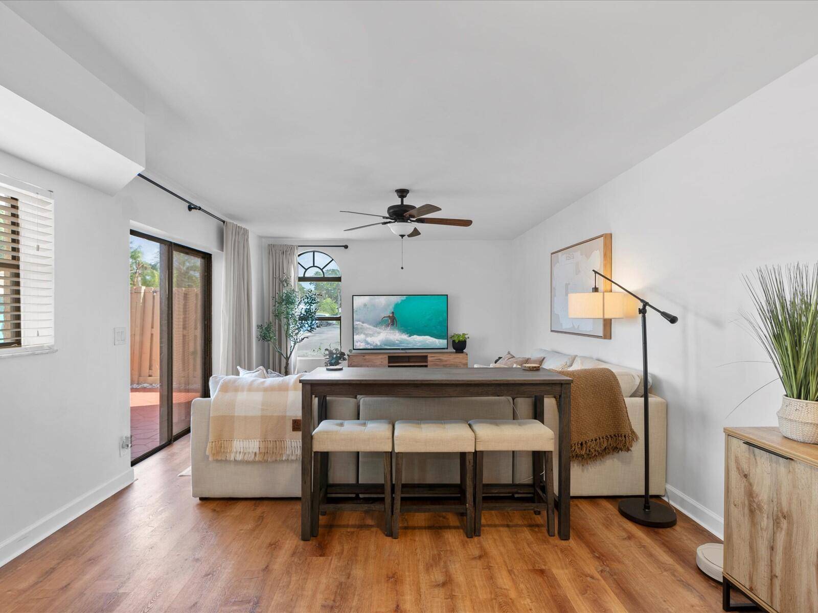 Delray Beach, FL 33445,4025 Village DR C