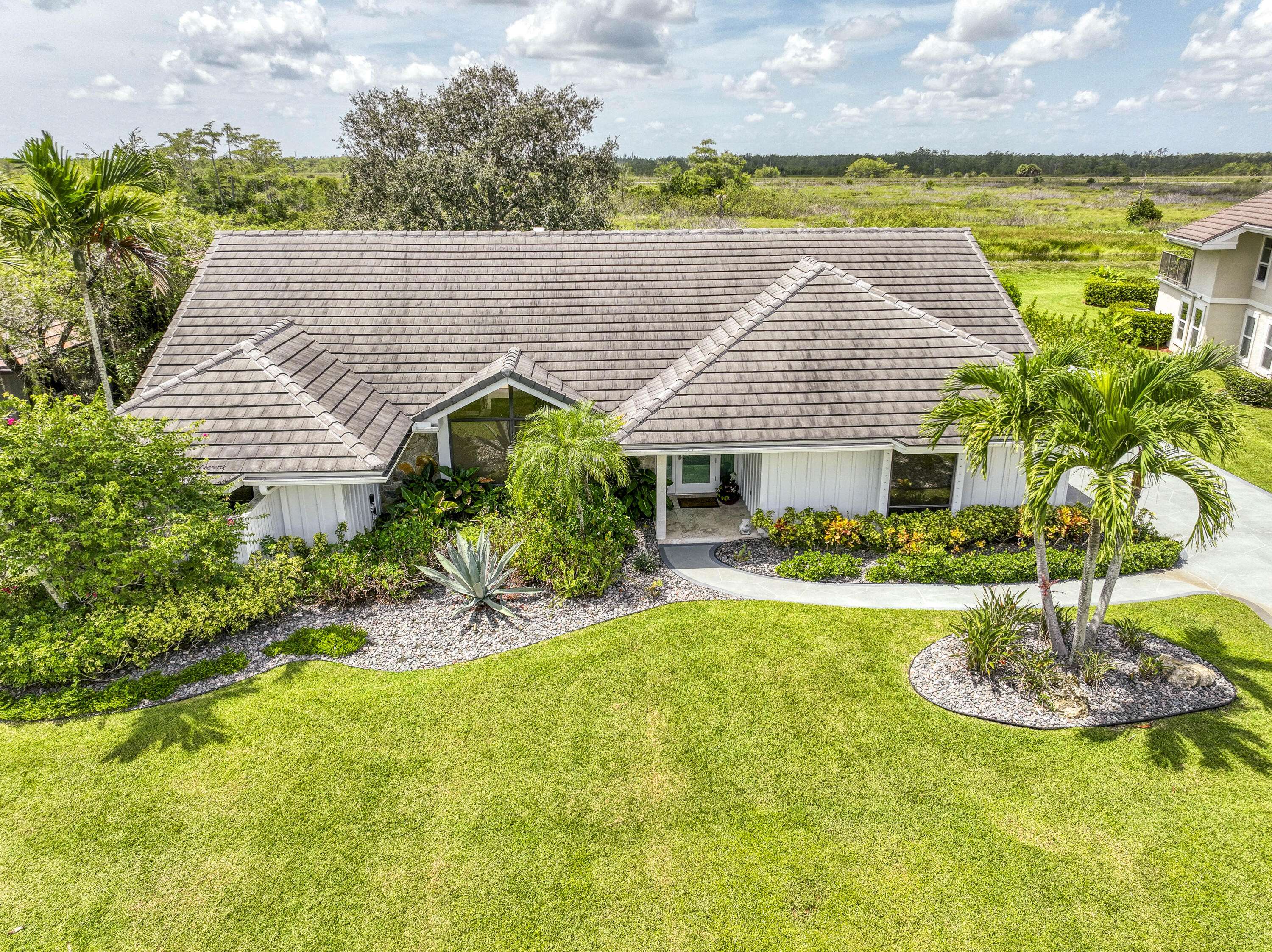 Palm Beach Gardens, FL 33418,34 Dunbar RD