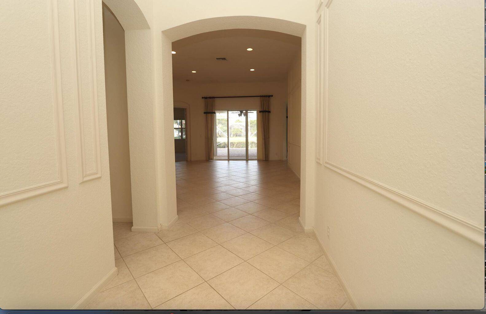 West Palm Beach, FL 33411,9183 Bay Point CIR