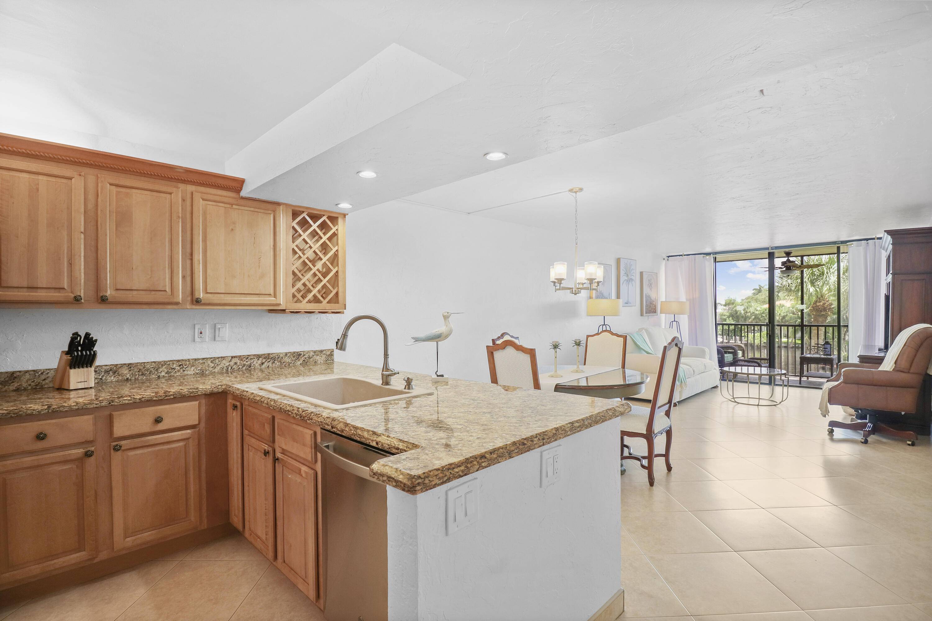 Boca Raton, FL 33432,13 Royal Palm Way 302