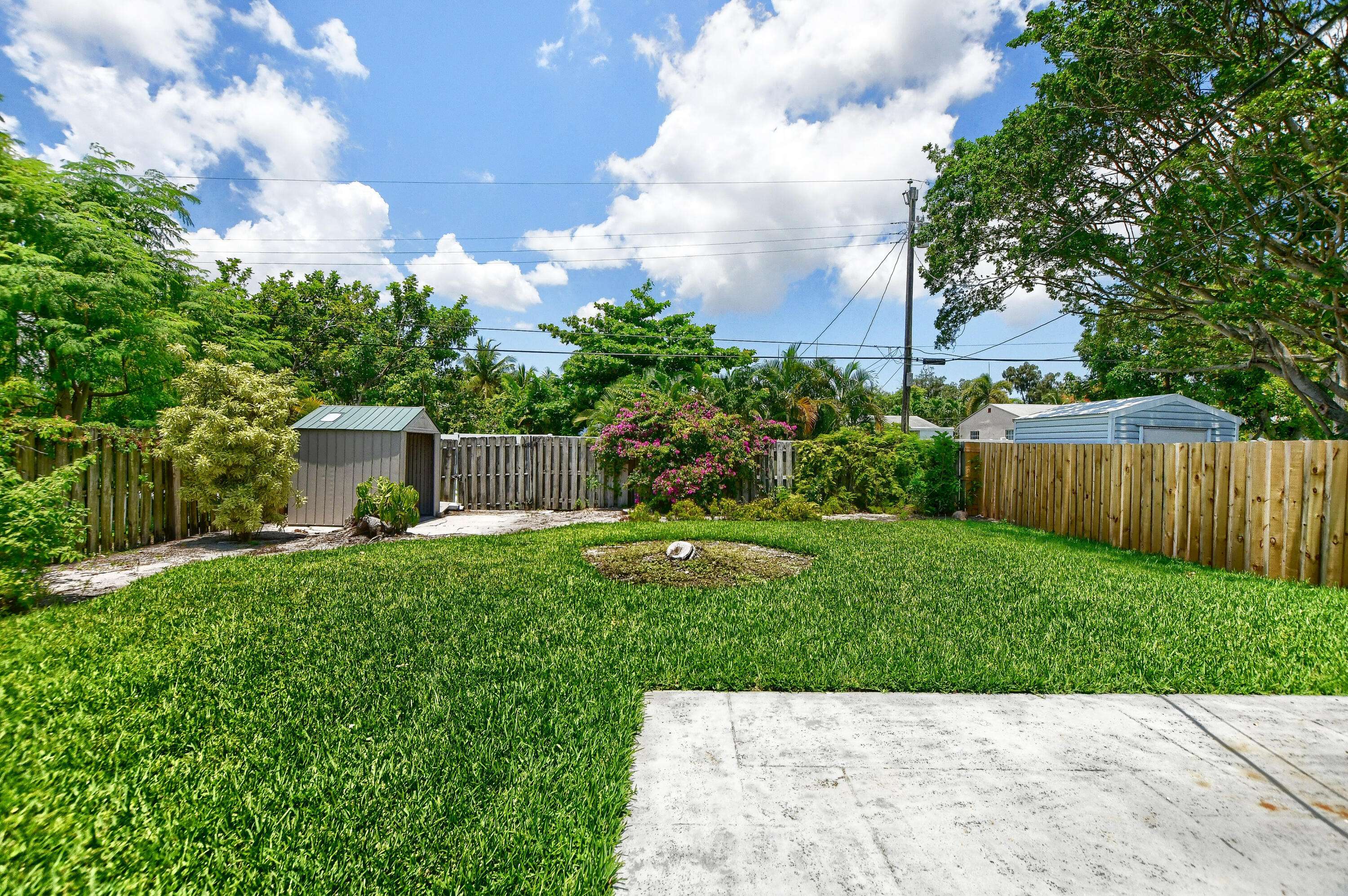 Delray Beach, FL 33483,830 SE 3rd AVE